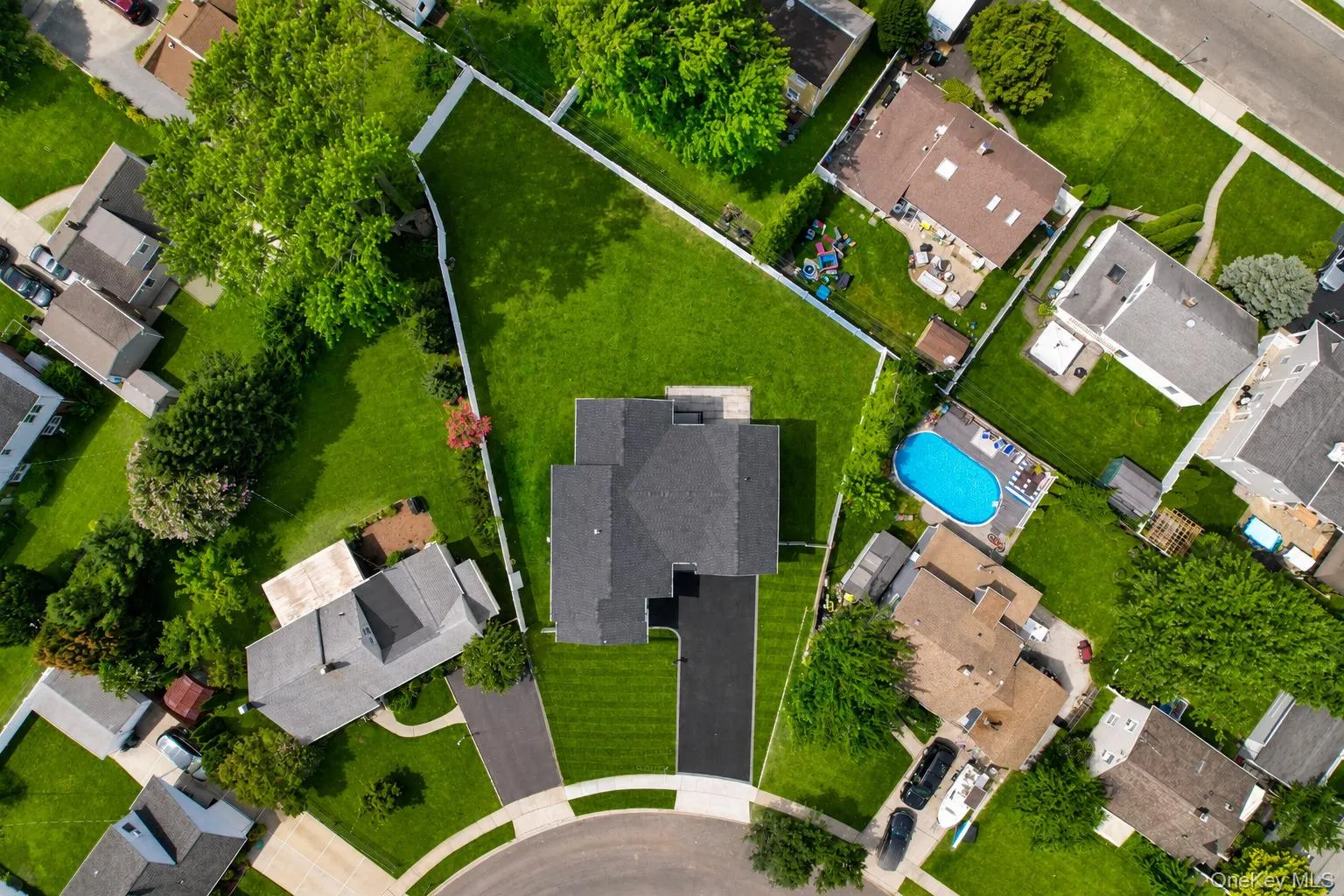 23 Harrow Lane, Hempstead, NY, 5 Bedrooms Bedrooms, 13 Rooms Rooms,4 BathroomsBathrooms,Residential,For Rent,Harrow,0,1007192 23 Harrow Lane, Hempstead, NY, 5 Bedrooms Bedrooms, 13 Rooms Rooms,4 BathroomsBathrooms,Residential,For Rent,Harrow,0,1007192