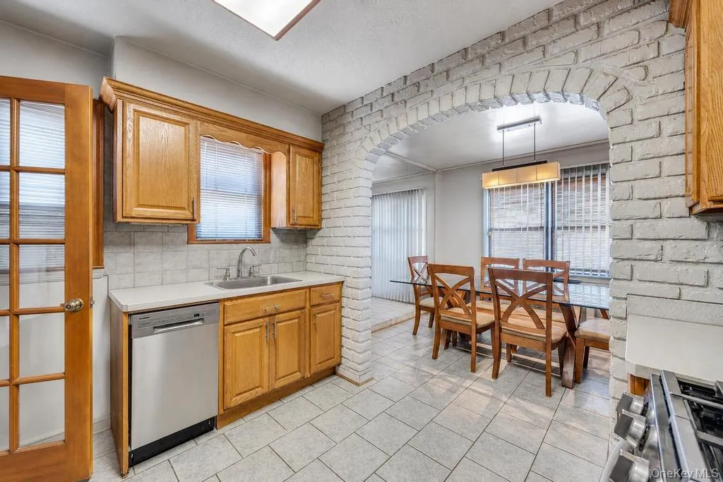 11909 230th Street, New York, NY, 2 Bedrooms Bedrooms, 10 Rooms Rooms,1 BathroomBathrooms,Residential,For Rent,230th,0,1007196 11909 230th Street, New York, NY, 2 Bedrooms Bedrooms, 10 Rooms Rooms,1 BathroomBathrooms,Residential,For Rent,230th,0,1007196