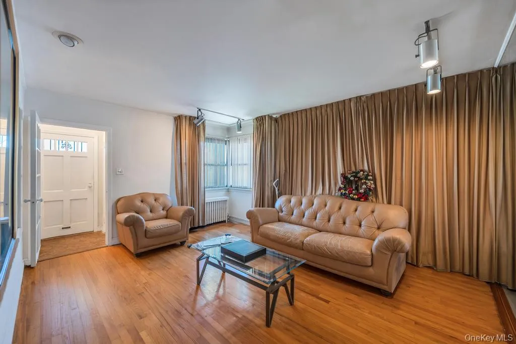 11909 230th Street, New York, NY, 2 Bedrooms Bedrooms, 10 Rooms Rooms,1 BathroomBathrooms,Residential,For Rent,230th,0,1007196 11909 230th Street, New York, NY, 2 Bedrooms Bedrooms, 10 Rooms Rooms,1 BathroomBathrooms,Residential,For Rent,230th,0,1007196