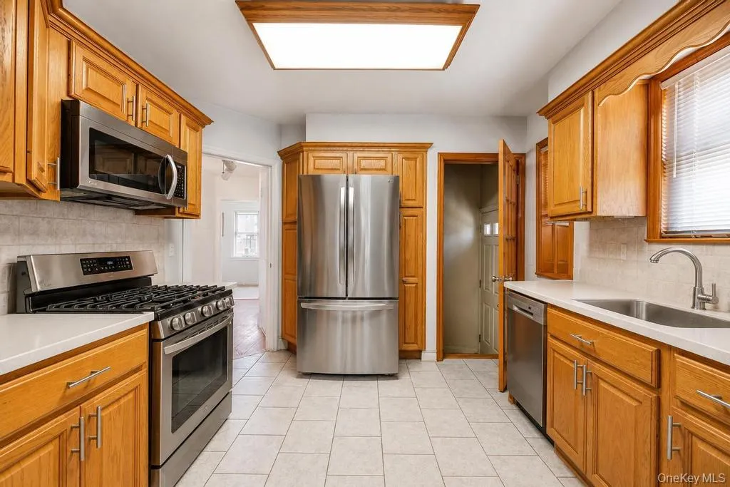 11909 230th Street, New York, NY, 2 Bedrooms Bedrooms, 10 Rooms Rooms,1 BathroomBathrooms,Residential,For Rent,230th,0,1007196 11909 230th Street, New York, NY, 2 Bedrooms Bedrooms, 10 Rooms Rooms,1 BathroomBathrooms,Residential,For Rent,230th,0,1007196