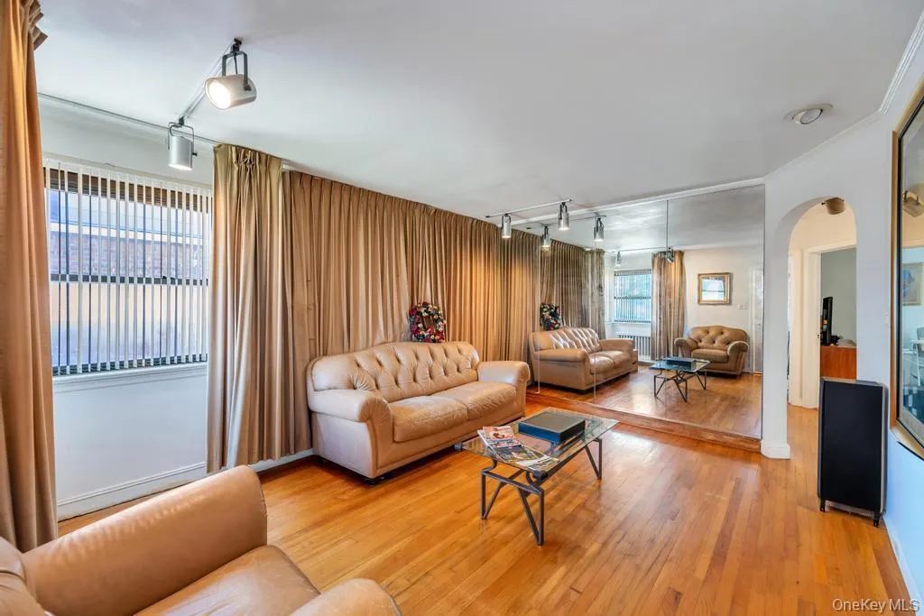 11909 230th Street, New York, NY, 2 Bedrooms Bedrooms, 10 Rooms Rooms,1 BathroomBathrooms,Residential,For Rent,230th,0,1007196 11909 230th Street, New York, NY, 2 Bedrooms Bedrooms, 10 Rooms Rooms,1 BathroomBathrooms,Residential,For Rent,230th,0,1007196