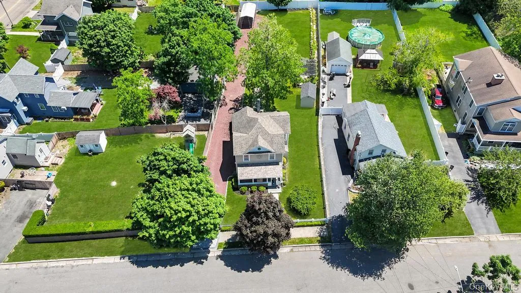 9 Wiggins Avenue, Brookhaven, NY, 3 Bedrooms Bedrooms, 5 Rooms Rooms,2 BathroomsBathrooms,Residential,For Rent,Wiggins,0,1007208 9 Wiggins Avenue, Brookhaven, NY, 3 Bedrooms Bedrooms, 5 Rooms Rooms,2 BathroomsBathrooms,Residential,For Rent,Wiggins,0,1007208