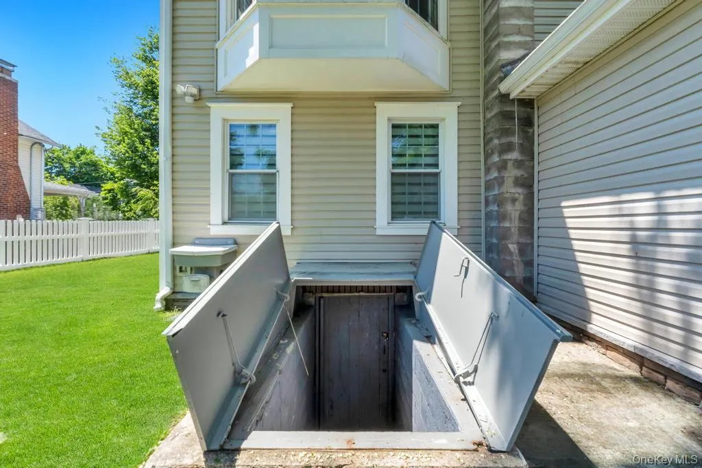 9 Wiggins Avenue, Brookhaven, NY, 3 Bedrooms Bedrooms, 5 Rooms Rooms,2 BathroomsBathrooms,Residential,For Rent,Wiggins,0,1007208 9 Wiggins Avenue, Brookhaven, NY, 3 Bedrooms Bedrooms, 5 Rooms Rooms,2 BathroomsBathrooms,Residential,For Rent,Wiggins,0,1007208
