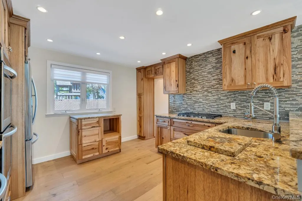 9 Wiggins Avenue, Brookhaven, NY, 3 Bedrooms Bedrooms, 5 Rooms Rooms,2 BathroomsBathrooms,Residential,For Rent,Wiggins,0,1007208 9 Wiggins Avenue, Brookhaven, NY, 3 Bedrooms Bedrooms, 5 Rooms Rooms,2 BathroomsBathrooms,Residential,For Rent,Wiggins,0,1007208