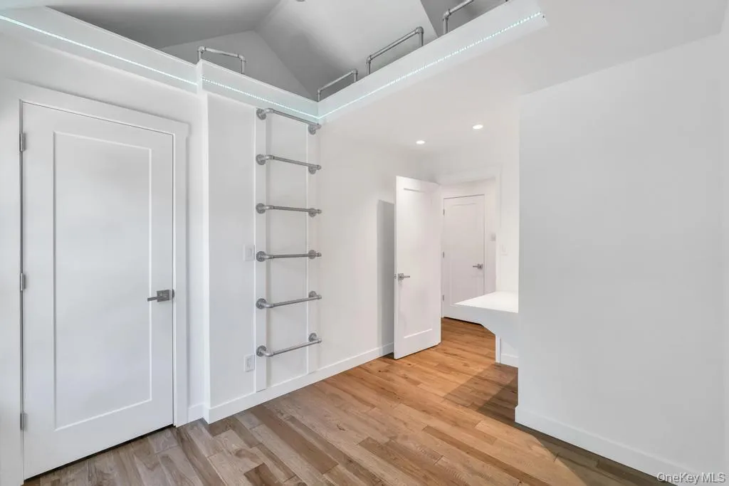 9 Wiggins Avenue, Brookhaven, NY, 3 Bedrooms Bedrooms, 5 Rooms Rooms,2 BathroomsBathrooms,Residential,For Rent,Wiggins,0,1007208 9 Wiggins Avenue, Brookhaven, NY, 3 Bedrooms Bedrooms, 5 Rooms Rooms,2 BathroomsBathrooms,Residential,For Rent,Wiggins,0,1007208