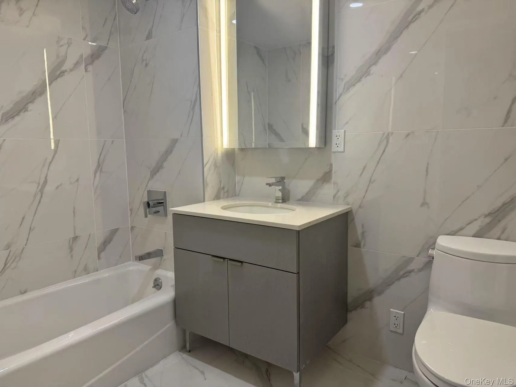 13680 41 Avenue, New York, NY, 2 Rooms Rooms,1 BathroomBathrooms,Residential Lease,For Rent,41,0,1007212 13680 41 Avenue, New York, NY, 2 Rooms Rooms,1 BathroomBathrooms,Residential Lease,For Rent,41,0,1007212