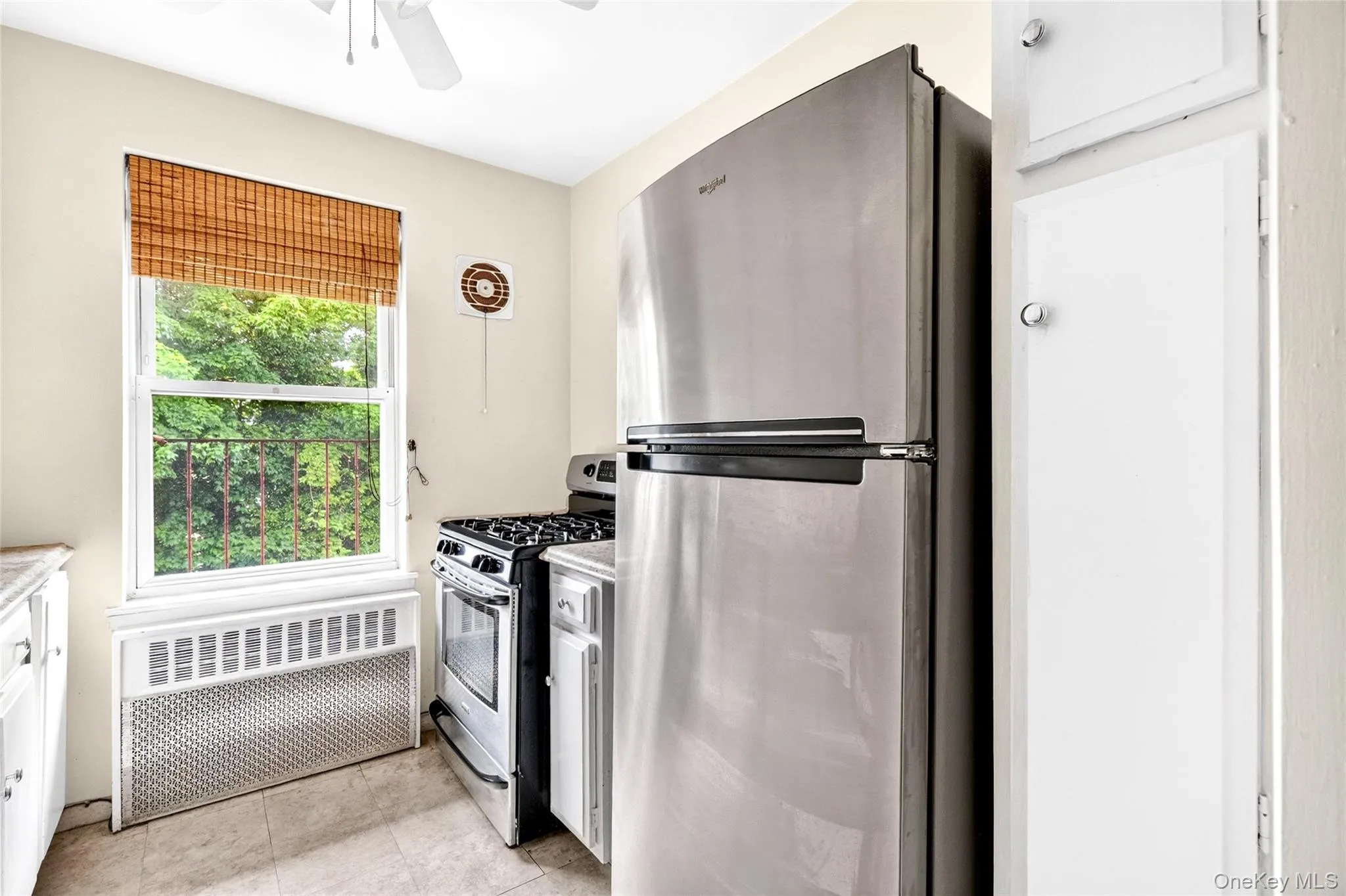 160 Centre Avenue, New Rochelle, NY, 1 Bedroom Bedrooms, 4 Rooms Rooms,1 BathroomBathrooms,Residential,For Rent,Centre,0,1007216 160 Centre Avenue, New Rochelle, NY, 1 Bedroom Bedrooms, 4 Rooms Rooms,1 BathroomBathrooms,Residential,For Rent,Centre,0,1007216