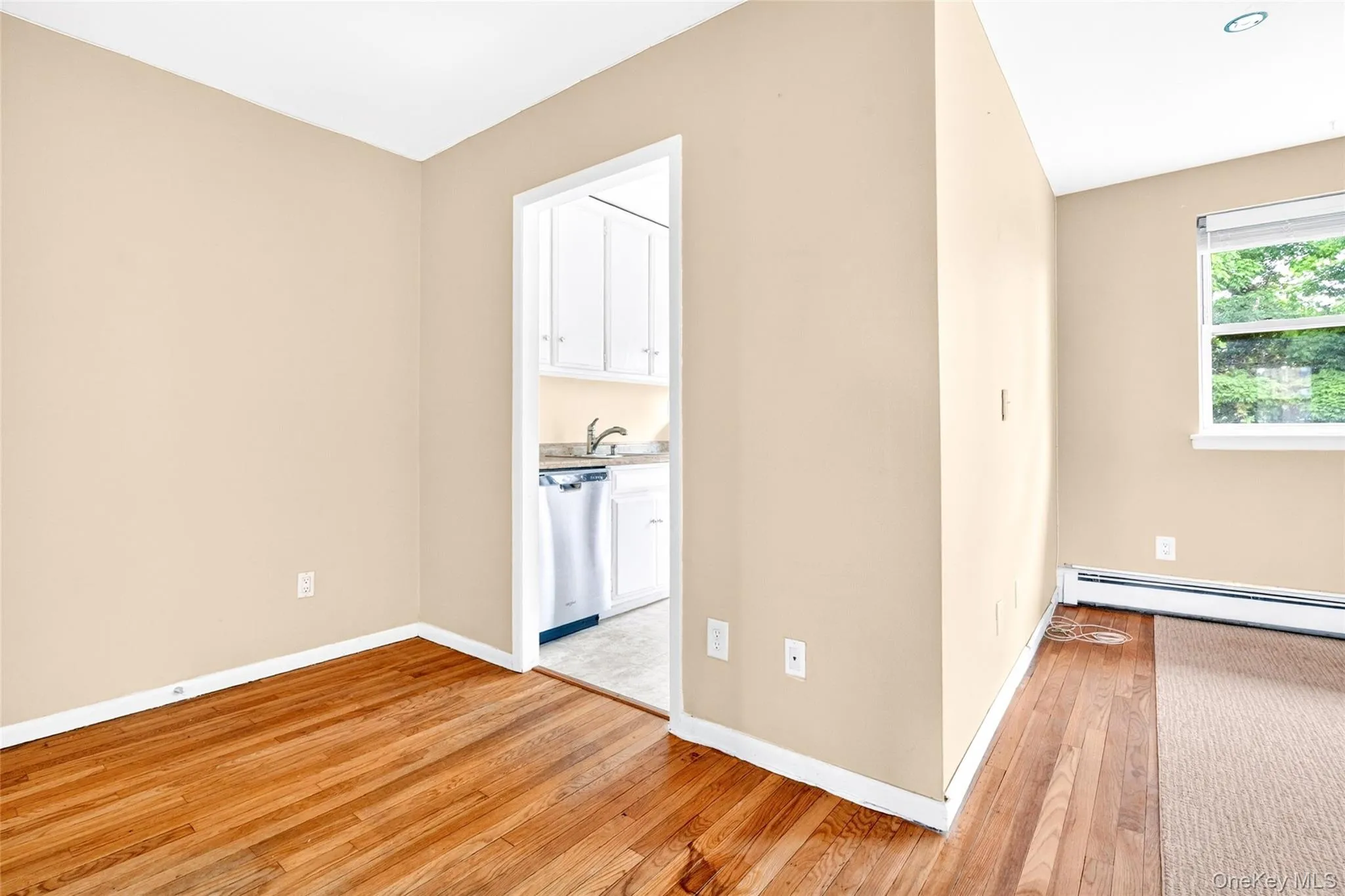 160 Centre Avenue, New Rochelle, NY, 1 Bedroom Bedrooms, 4 Rooms Rooms,1 BathroomBathrooms,Residential,For Rent,Centre,0,1007216 160 Centre Avenue, New Rochelle, NY, 1 Bedroom Bedrooms, 4 Rooms Rooms,1 BathroomBathrooms,Residential,For Rent,Centre,0,1007216