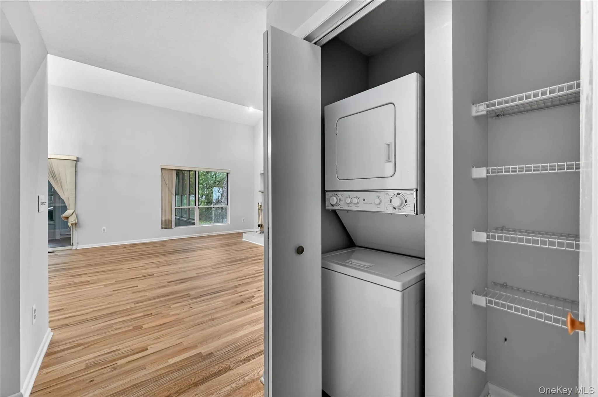 6 Summit Place, Thompson, NY, 2 Bedrooms Bedrooms, 4 Rooms Rooms,2 BathroomsBathrooms,Residential,For Rent,Summit,0,1007217 6 Summit Place, Thompson, NY, 2 Bedrooms Bedrooms, 4 Rooms Rooms,2 BathroomsBathrooms,Residential,For Rent,Summit,0,1007217