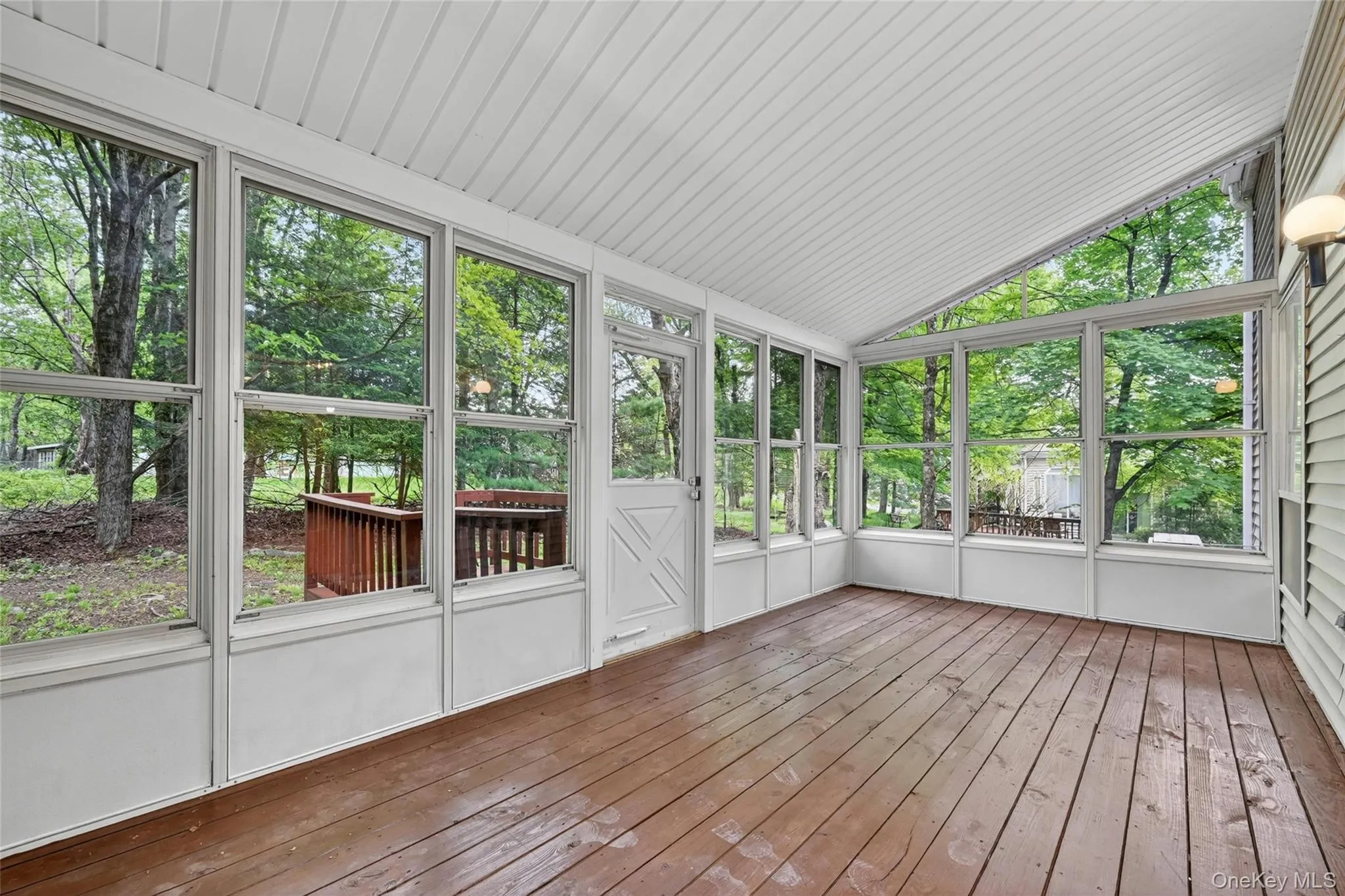 6 Summit Place, Thompson, NY, 2 Bedrooms Bedrooms, 4 Rooms Rooms,2 BathroomsBathrooms,Residential,For Rent,Summit,0,1007217 6 Summit Place, Thompson, NY, 2 Bedrooms Bedrooms, 4 Rooms Rooms,2 BathroomsBathrooms,Residential,For Rent,Summit,0,1007217