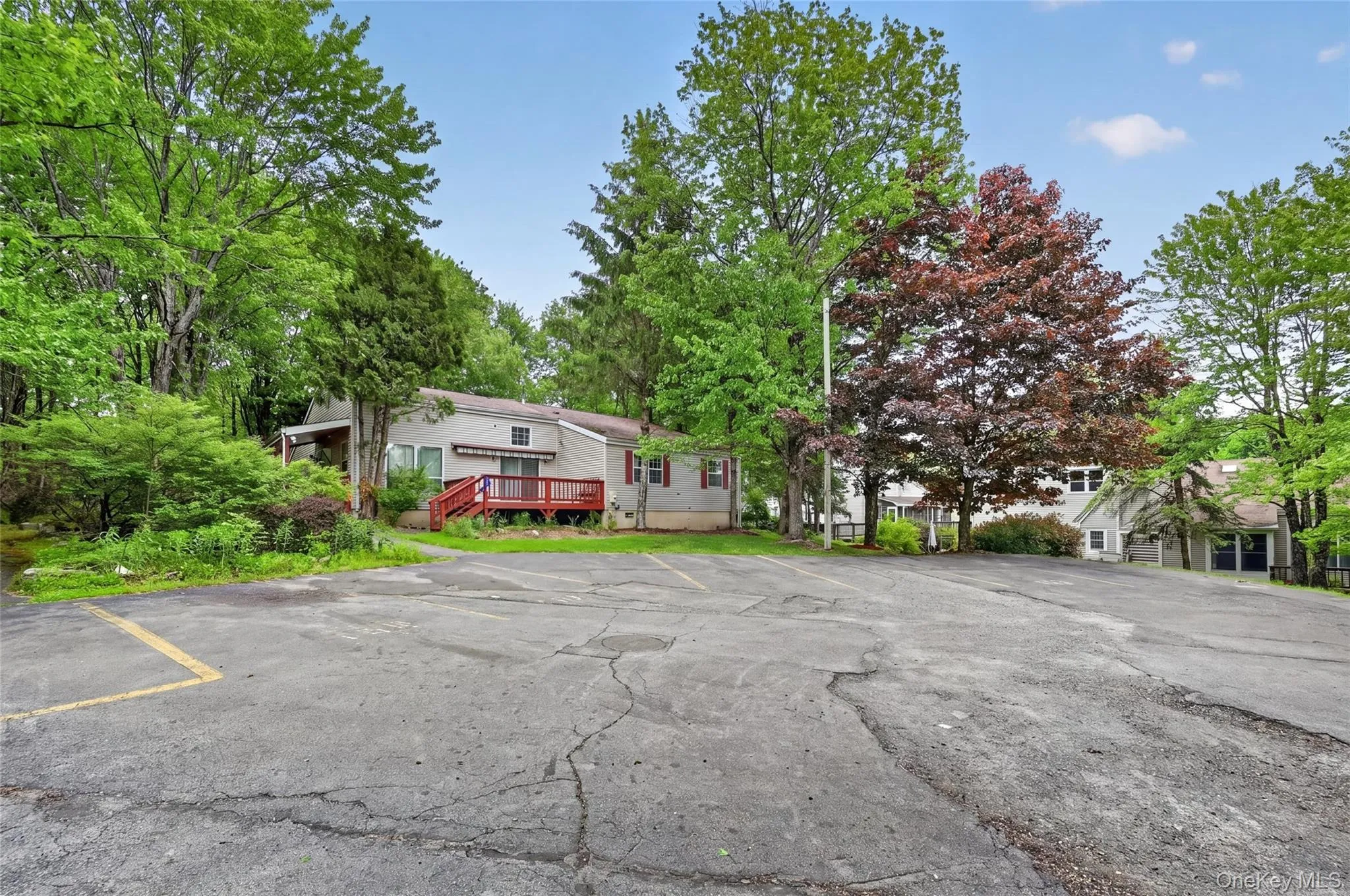 6 Summit Place, Thompson, NY, 2 Bedrooms Bedrooms, 4 Rooms Rooms,2 BathroomsBathrooms,Residential,For Rent,Summit,0,1007217 6 Summit Place, Thompson, NY, 2 Bedrooms Bedrooms, 4 Rooms Rooms,2 BathroomsBathrooms,Residential,For Rent,Summit,0,1007217