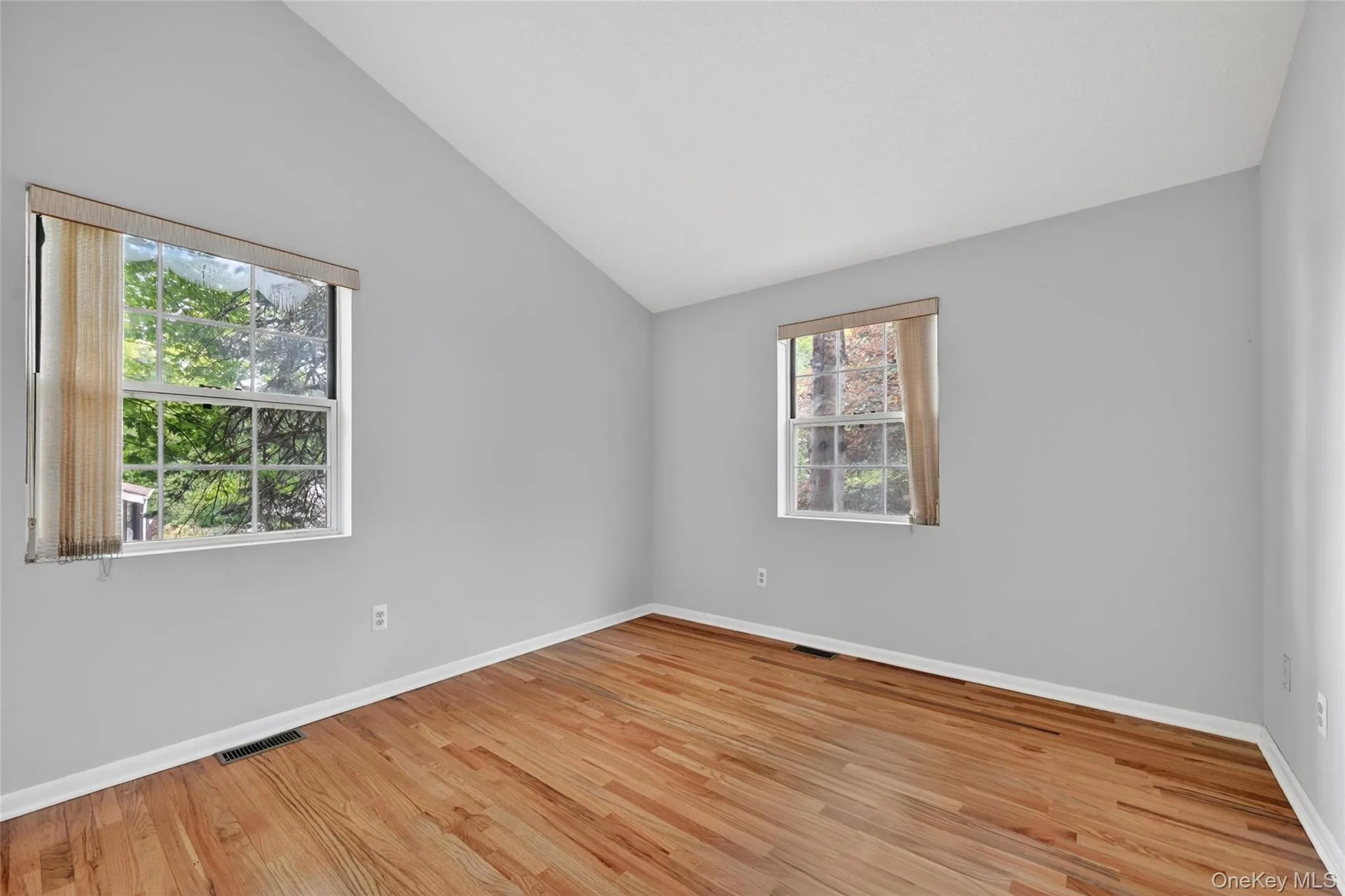 6 Summit Place, Thompson, NY, 2 Bedrooms Bedrooms, 4 Rooms Rooms,2 BathroomsBathrooms,Residential,For Rent,Summit,0,1007217 6 Summit Place, Thompson, NY, 2 Bedrooms Bedrooms, 4 Rooms Rooms,2 BathroomsBathrooms,Residential,For Rent,Summit,0,1007217