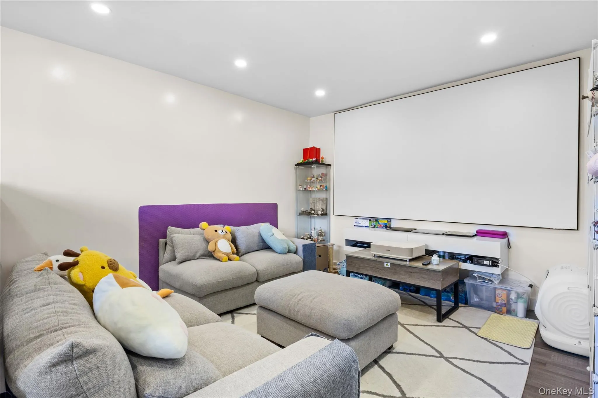 21208 75th Avenue, New York, NY, 1 Bedroom Bedrooms, 4 Rooms Rooms,1 BathroomBathrooms,Residential,For Rent,75th,0,1007220 21208 75th Avenue, New York, NY, 1 Bedroom Bedrooms, 4 Rooms Rooms,1 BathroomBathrooms,Residential,For Rent,75th,0,1007220