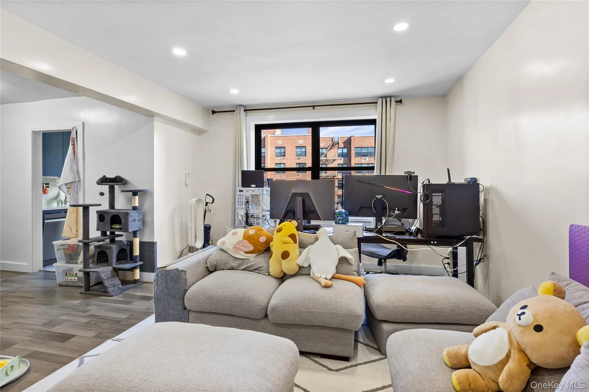 21208 75th Avenue, New York, NY, 1 Bedroom Bedrooms, 4 Rooms Rooms,1 BathroomBathrooms,Residential,For Rent,75th,0,1007220 21208 75th Avenue, New York, NY, 1 Bedroom Bedrooms, 4 Rooms Rooms,1 BathroomBathrooms,Residential,For Rent,75th,0,1007220