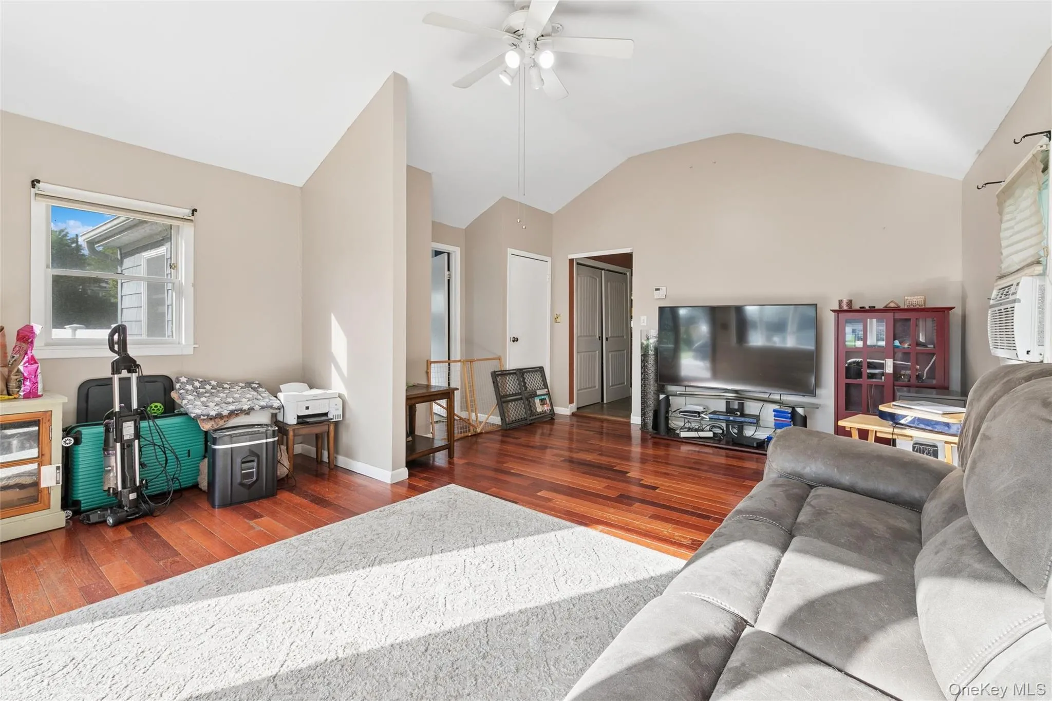 350 Greene Avenue, Babylon, NY, 2 Bedrooms Bedrooms, 5 Rooms Rooms,2 BathroomsBathrooms,Residential,For Rent,Greene,0,1007221 350 Greene Avenue, Babylon, NY, 2 Bedrooms Bedrooms, 5 Rooms Rooms,2 BathroomsBathrooms,Residential,For Rent,Greene,0,1007221