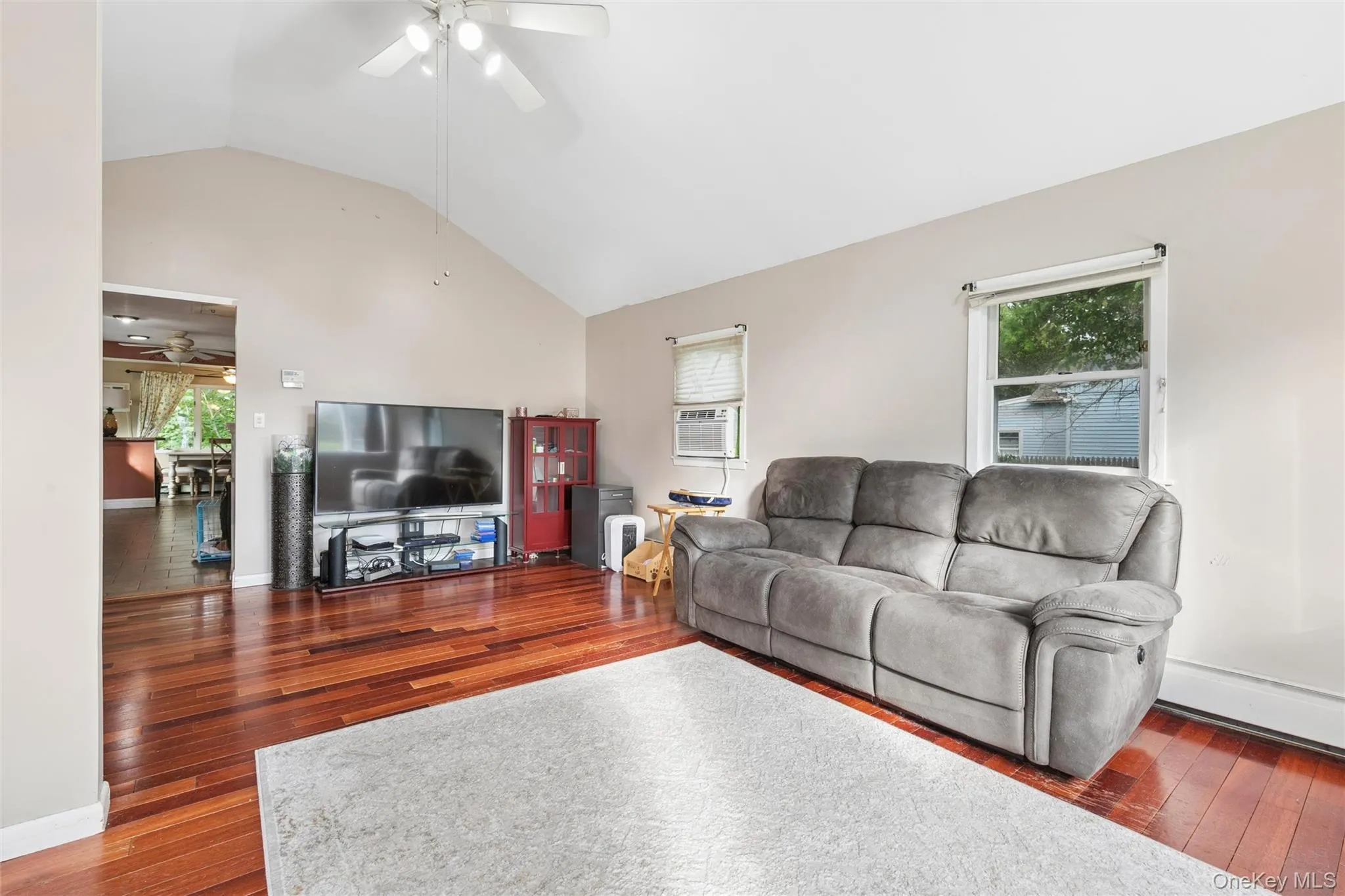 350 Greene Avenue, Babylon, NY, 2 Bedrooms Bedrooms, 5 Rooms Rooms,2 BathroomsBathrooms,Residential,For Rent,Greene,0,1007221 350 Greene Avenue, Babylon, NY, 2 Bedrooms Bedrooms, 5 Rooms Rooms,2 BathroomsBathrooms,Residential,For Rent,Greene,0,1007221