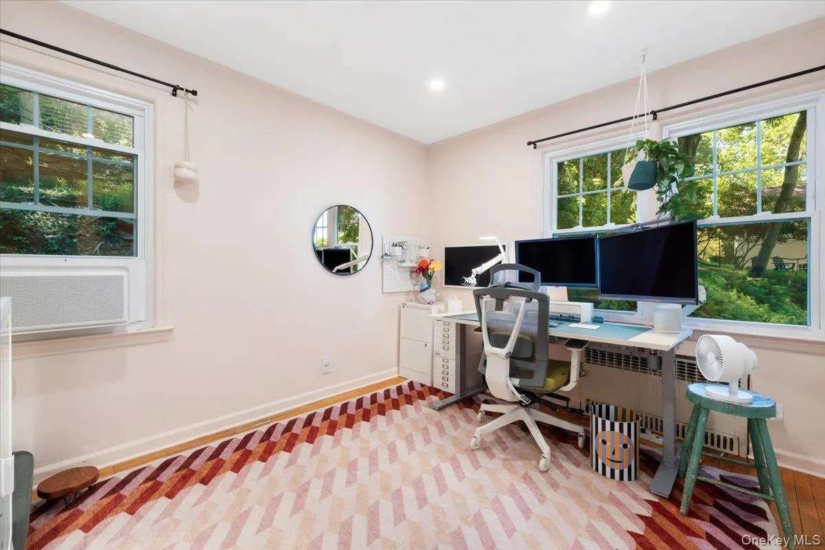 Sunlit first floor bedroom or flexible office space. Sunlit first floor bedroom or flexible office space.