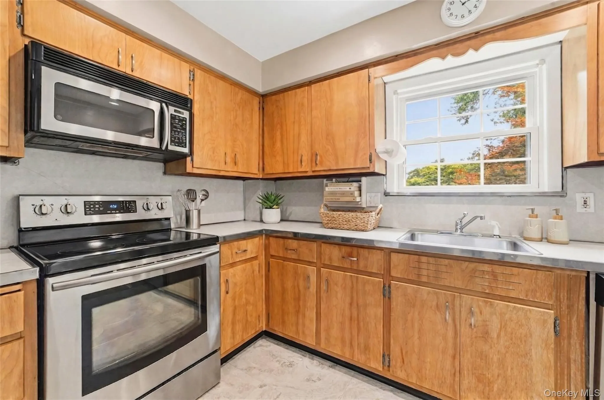 342 Roberts Avenue, Yonkers, NY, 4 Bedrooms Bedrooms, 10 Rooms Rooms,2 BathroomsBathrooms,Residential,For Rent,Roberts,0,1007224 342 Roberts Avenue, Yonkers, NY, 4 Bedrooms Bedrooms, 10 Rooms Rooms,2 BathroomsBathrooms,Residential,For Rent,Roberts,0,1007224