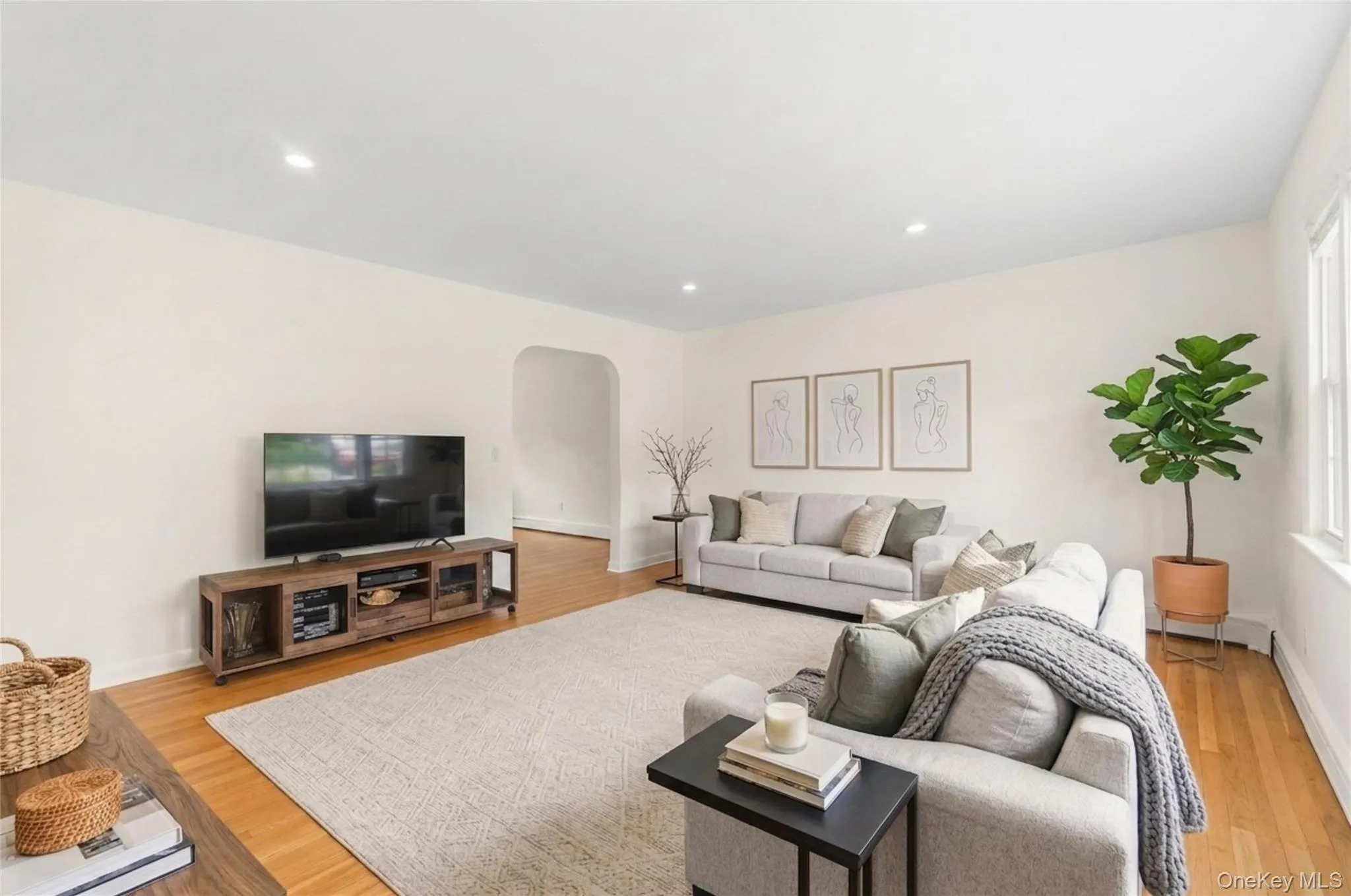 342 Roberts Avenue, Yonkers, NY, 4 Bedrooms Bedrooms, 10 Rooms Rooms,2 BathroomsBathrooms,Residential,For Rent,Roberts,0,1007224 342 Roberts Avenue, Yonkers, NY, 4 Bedrooms Bedrooms, 10 Rooms Rooms,2 BathroomsBathrooms,Residential,For Rent,Roberts,0,1007224