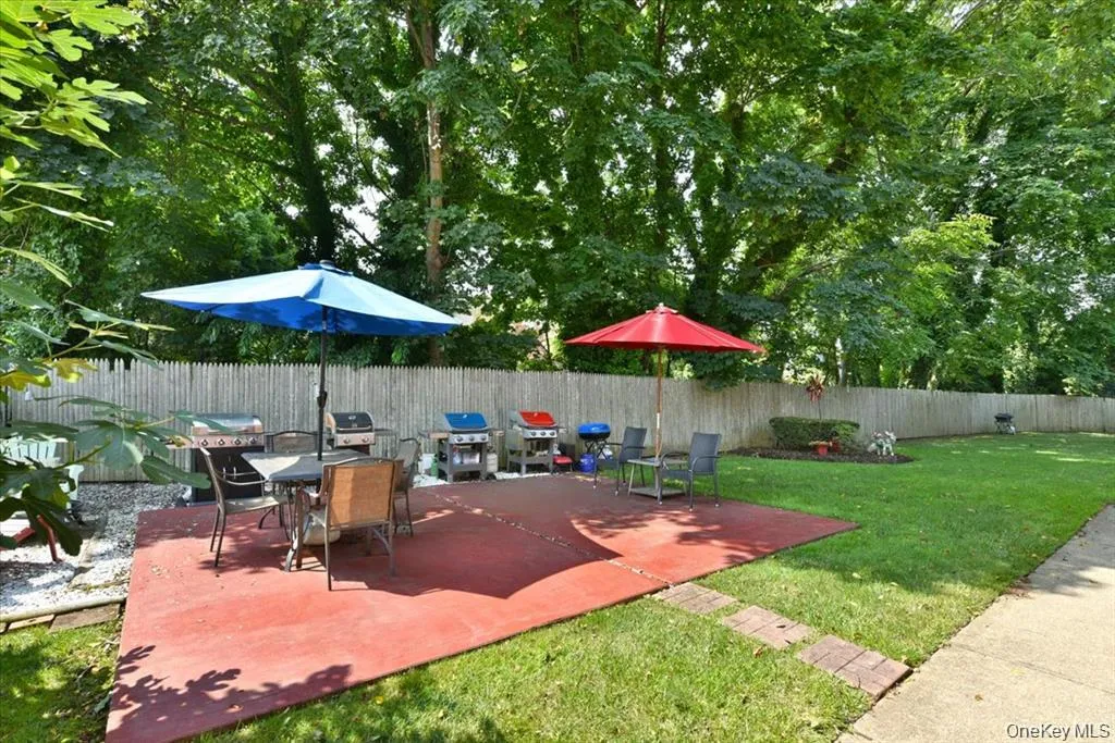 295 Merrick Road, Babylon, NY, 1 Bedroom Bedrooms, 3 Rooms Rooms,1 BathroomBathrooms,Residential,For Rent,Merrick,0,1007225 295 Merrick Road, Babylon, NY, 1 Bedroom Bedrooms, 3 Rooms Rooms,1 BathroomBathrooms,Residential,For Rent,Merrick,0,1007225