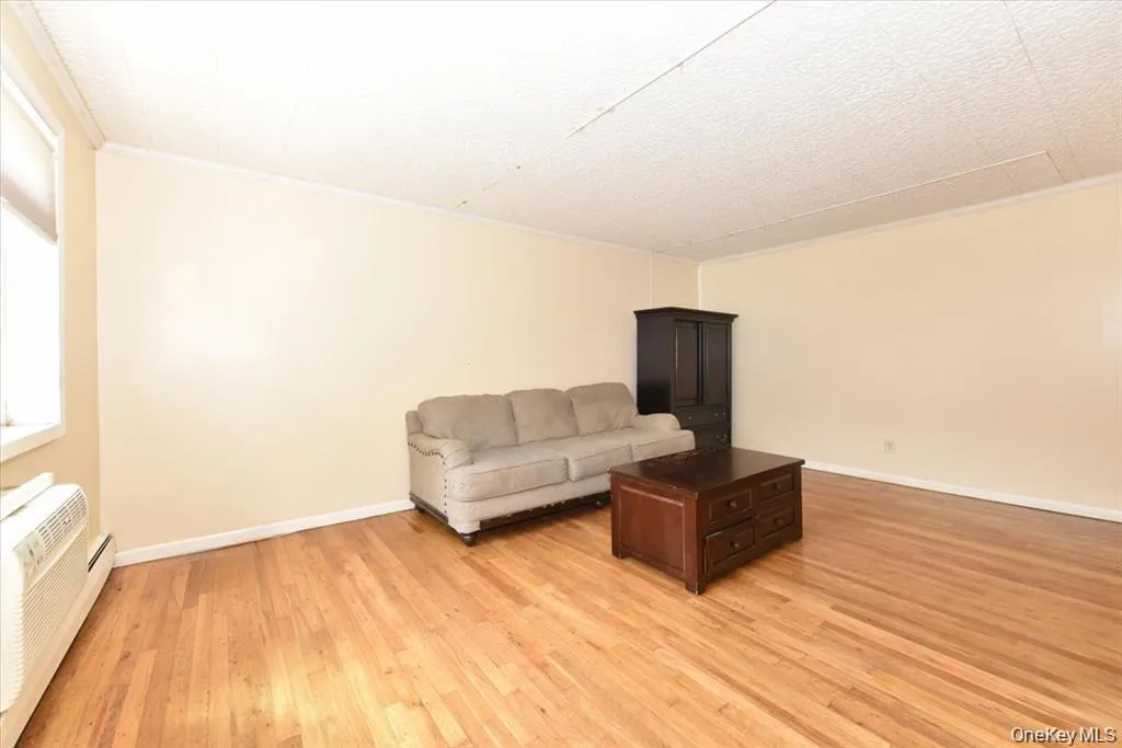 295 Merrick Road, Babylon, NY, 1 Bedroom Bedrooms, 3 Rooms Rooms,1 BathroomBathrooms,Residential,For Rent,Merrick,0,1007225 295 Merrick Road, Babylon, NY, 1 Bedroom Bedrooms, 3 Rooms Rooms,1 BathroomBathrooms,Residential,For Rent,Merrick,0,1007225