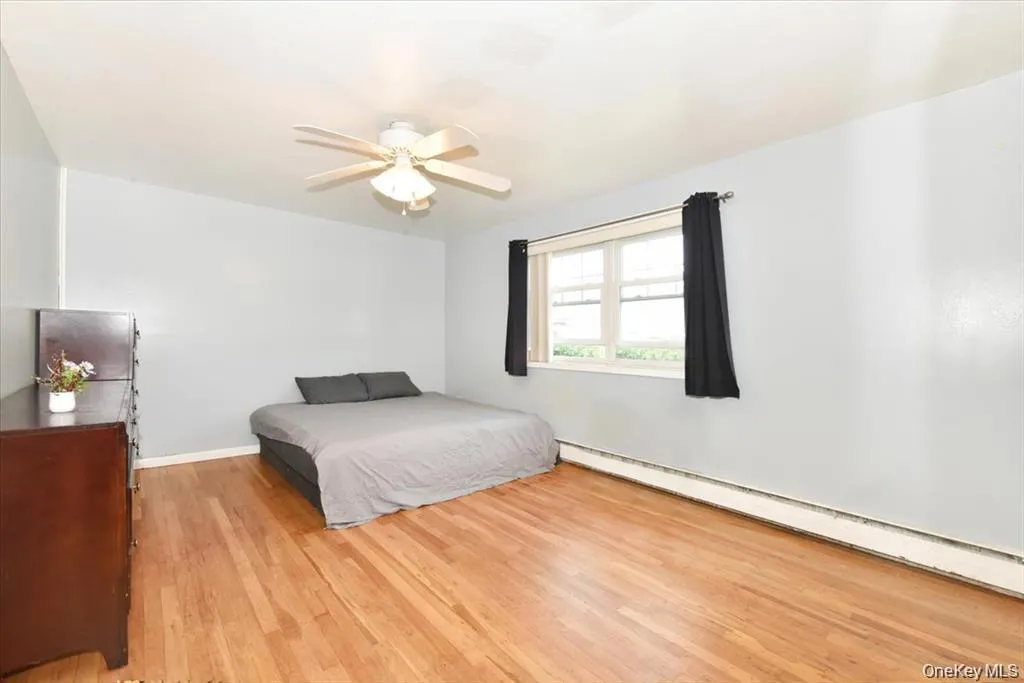 295 Merrick Road, Babylon, NY, 1 Bedroom Bedrooms, 3 Rooms Rooms,1 BathroomBathrooms,Residential,For Rent,Merrick,0,1007225 295 Merrick Road, Babylon, NY, 1 Bedroom Bedrooms, 3 Rooms Rooms,1 BathroomBathrooms,Residential,For Rent,Merrick,0,1007225