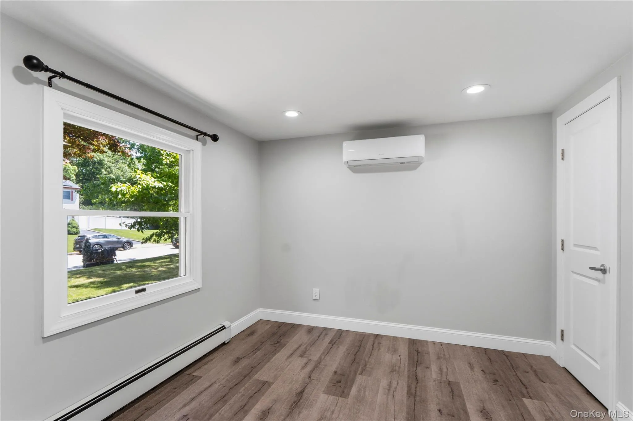 26 Halfcircle Drive, Brookhaven, NY, 5 Bedrooms Bedrooms, 10 Rooms Rooms,2 BathroomsBathrooms,Residential,For Rent,Halfcircle,0,1007226 26 Halfcircle Drive, Brookhaven, NY, 5 Bedrooms Bedrooms, 10 Rooms Rooms,2 BathroomsBathrooms,Residential,For Rent,Halfcircle,0,1007226