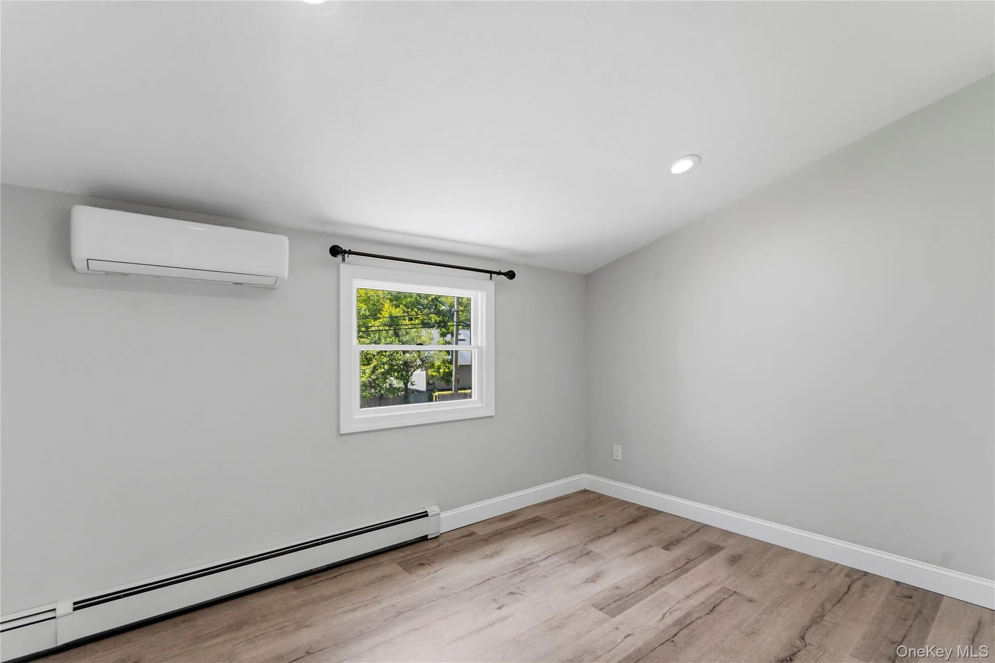 26 Halfcircle Drive, Brookhaven, NY, 5 Bedrooms Bedrooms, 10 Rooms Rooms,2 BathroomsBathrooms,Residential,For Rent,Halfcircle,0,1007226 26 Halfcircle Drive, Brookhaven, NY, 5 Bedrooms Bedrooms, 10 Rooms Rooms,2 BathroomsBathrooms,Residential,For Rent,Halfcircle,0,1007226