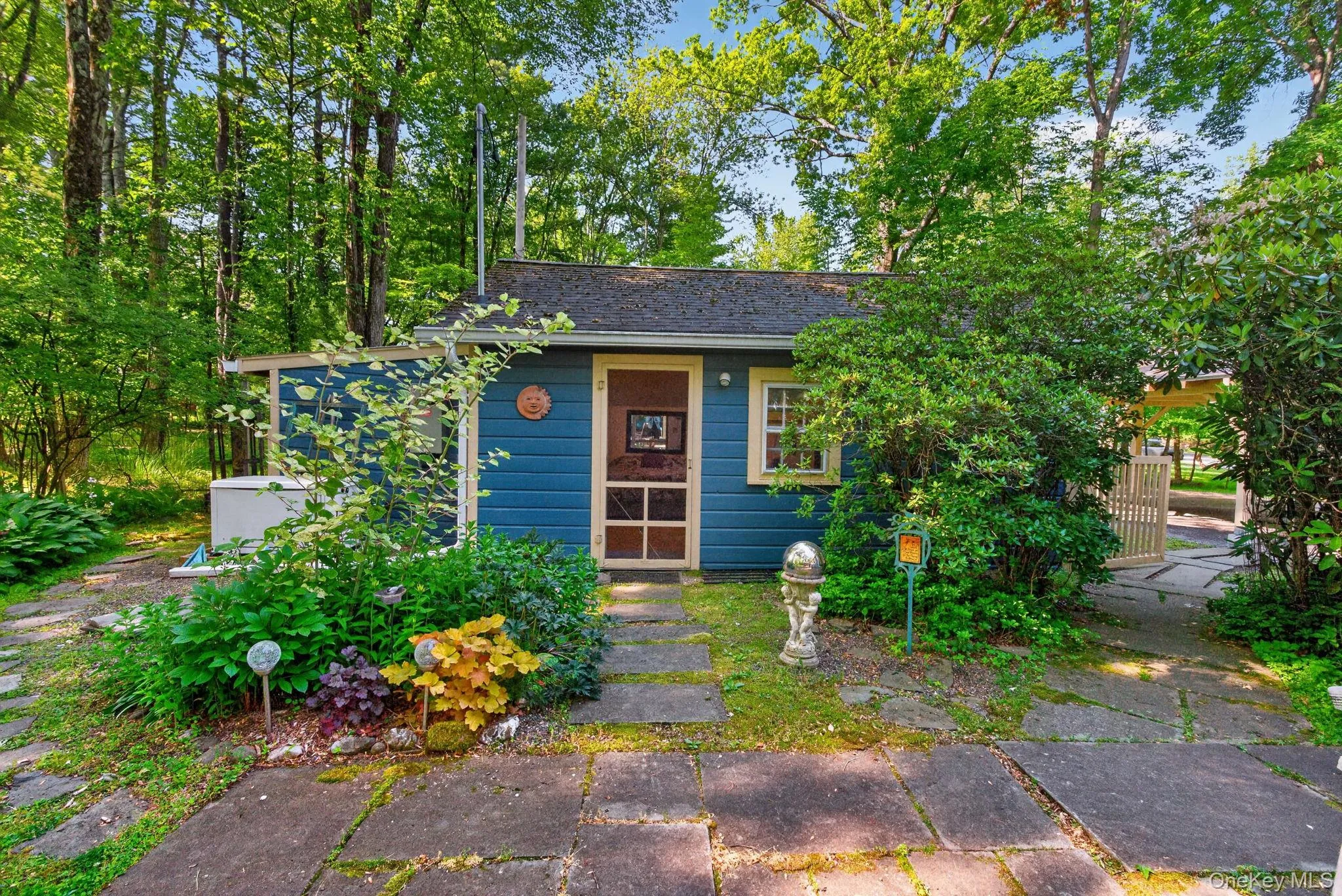 18 Playhouse Lane, Woodstock, NY, 2 Bedrooms Bedrooms, 5 Rooms Rooms,1 BathroomBathrooms,Residential,For Rent,Playhouse,0,1007228 18 Playhouse Lane, Woodstock, NY, 2 Bedrooms Bedrooms, 5 Rooms Rooms,1 BathroomBathrooms,Residential,For Rent,Playhouse,0,1007228