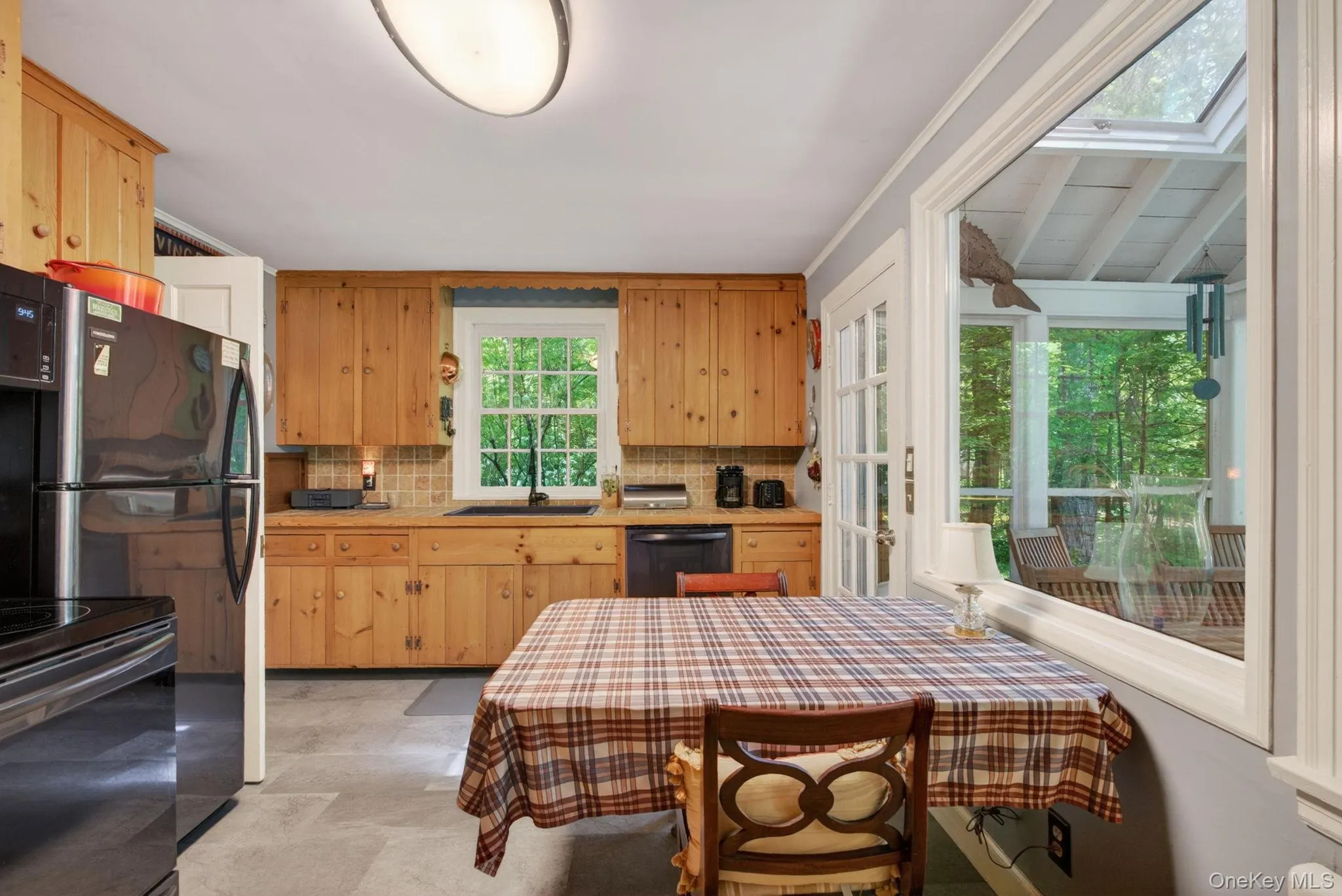 18 Playhouse Lane, Woodstock, NY, 2 Bedrooms Bedrooms, 5 Rooms Rooms,1 BathroomBathrooms,Residential,For Rent,Playhouse,0,1007228 18 Playhouse Lane, Woodstock, NY, 2 Bedrooms Bedrooms, 5 Rooms Rooms,1 BathroomBathrooms,Residential,For Rent,Playhouse,0,1007228