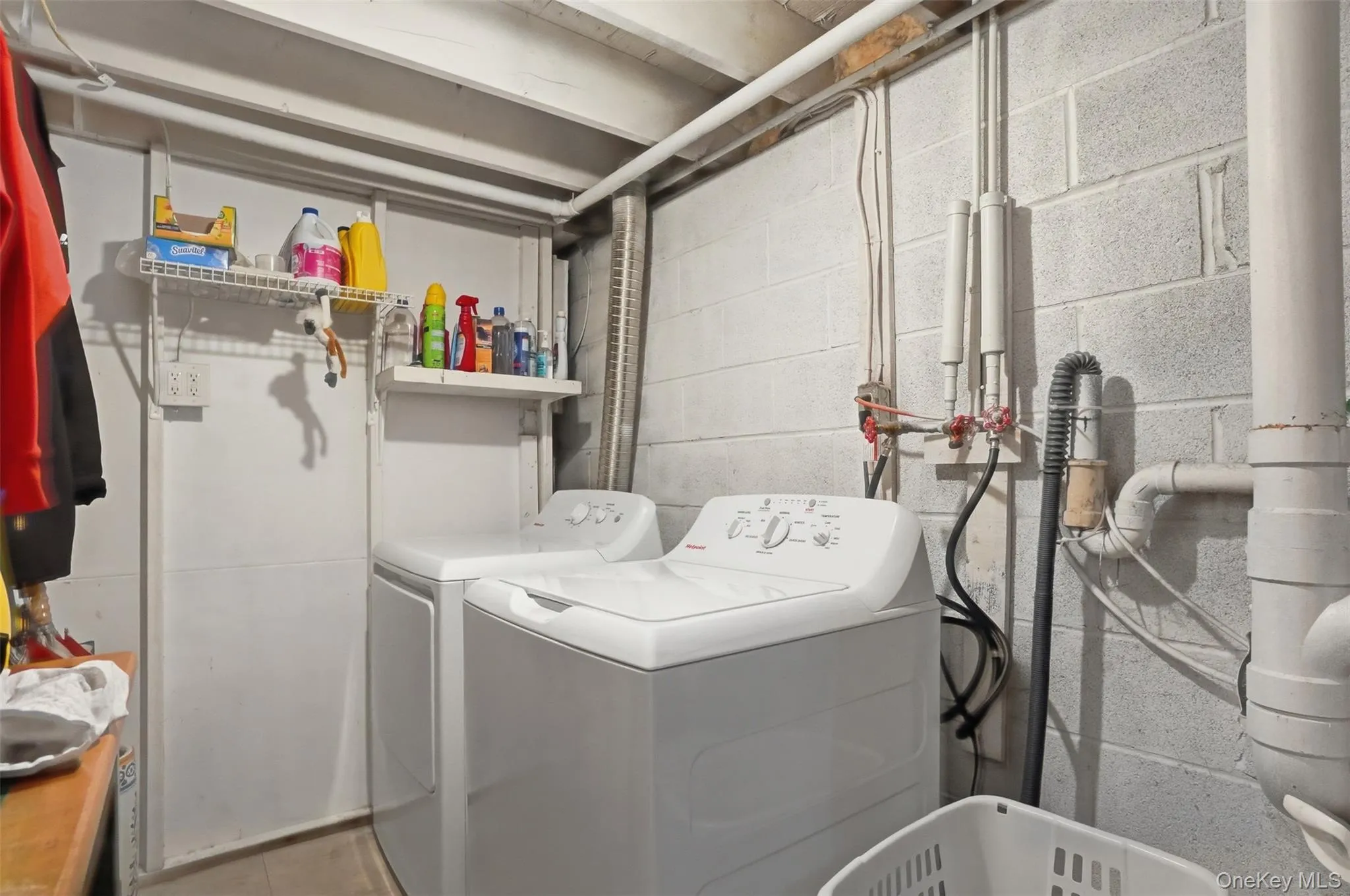 30 Olympus Road, Woodbury, NY, 3 Bedrooms Bedrooms, 9 Rooms Rooms,2 BathroomsBathrooms,Residential,For Rent,Olympus,0,1007229 30 Olympus Road, Woodbury, NY, 3 Bedrooms Bedrooms, 9 Rooms Rooms,2 BathroomsBathrooms,Residential,For Rent,Olympus,0,1007229