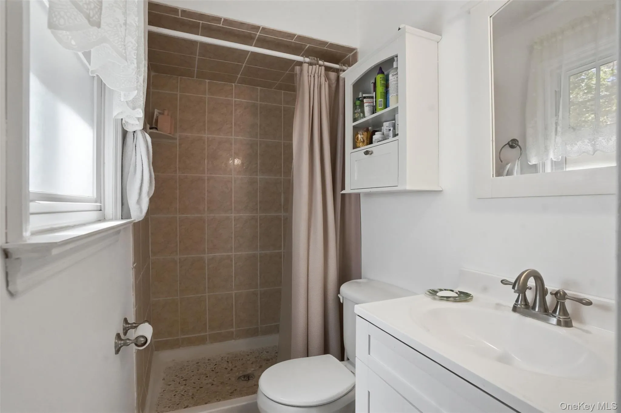 30 Olympus Road, Woodbury, NY, 3 Bedrooms Bedrooms, 9 Rooms Rooms,2 BathroomsBathrooms,Residential,For Rent,Olympus,0,1007229 30 Olympus Road, Woodbury, NY, 3 Bedrooms Bedrooms, 9 Rooms Rooms,2 BathroomsBathrooms,Residential,For Rent,Olympus,0,1007229