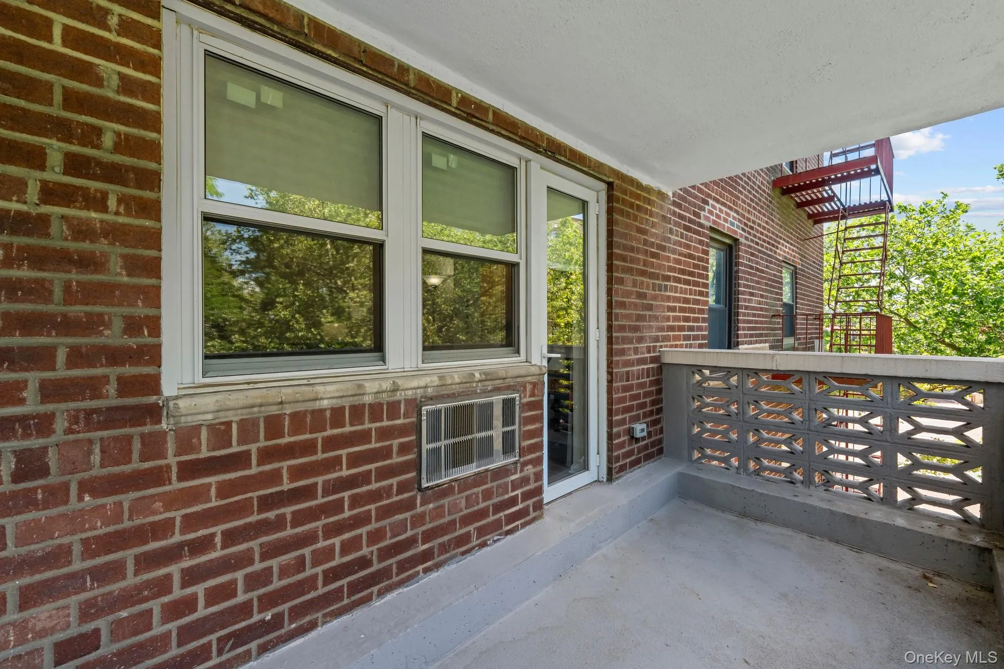 85-10 151 Avenue, New York, NY, 3 Bedrooms Bedrooms, 6 Rooms Rooms,2 BathroomsBathrooms,Residential,For Rent,151,0,1007233 85-10 151 Avenue, New York, NY, 3 Bedrooms Bedrooms, 6 Rooms Rooms,2 BathroomsBathrooms,Residential,For Rent,151,0,1007233