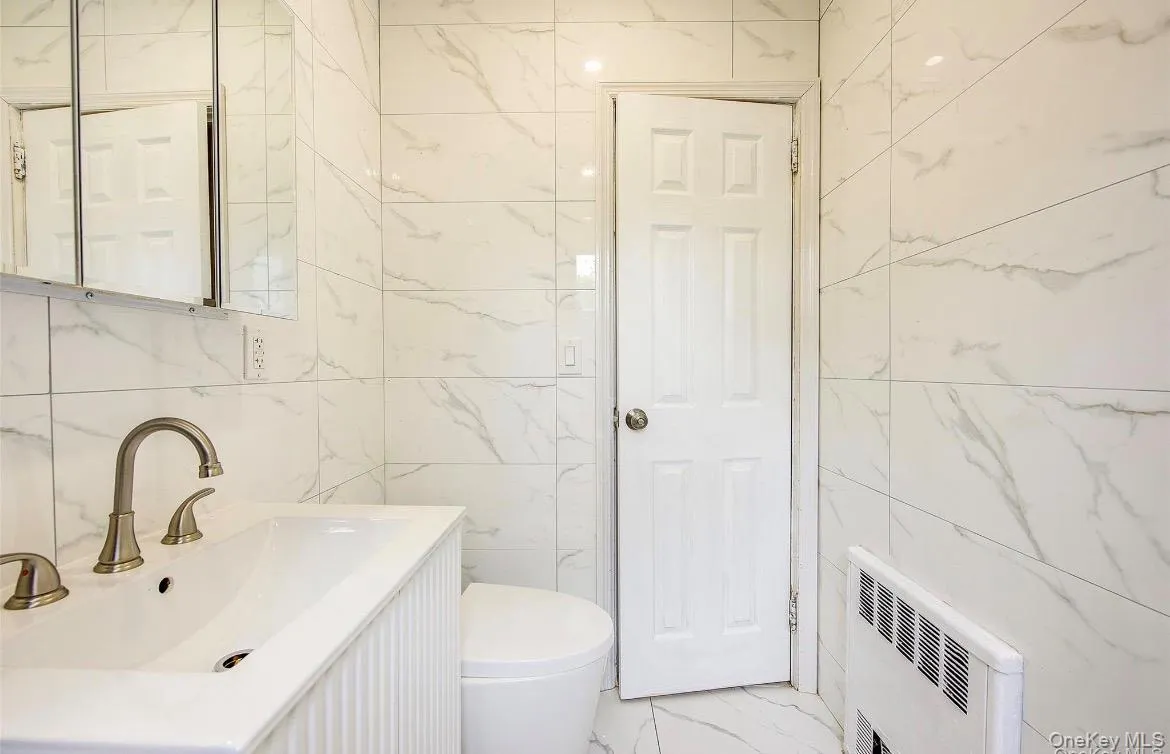 164-38 76th Road, New York, NY, 3 Bedrooms Bedrooms, 6 Rooms Rooms,2 BathroomsBathrooms,Residential Lease,For Rent,76th,0,1007237 164-38 76th Road, New York, NY, 3 Bedrooms Bedrooms, 6 Rooms Rooms,2 BathroomsBathrooms,Residential Lease,For Rent,76th,0,1007237