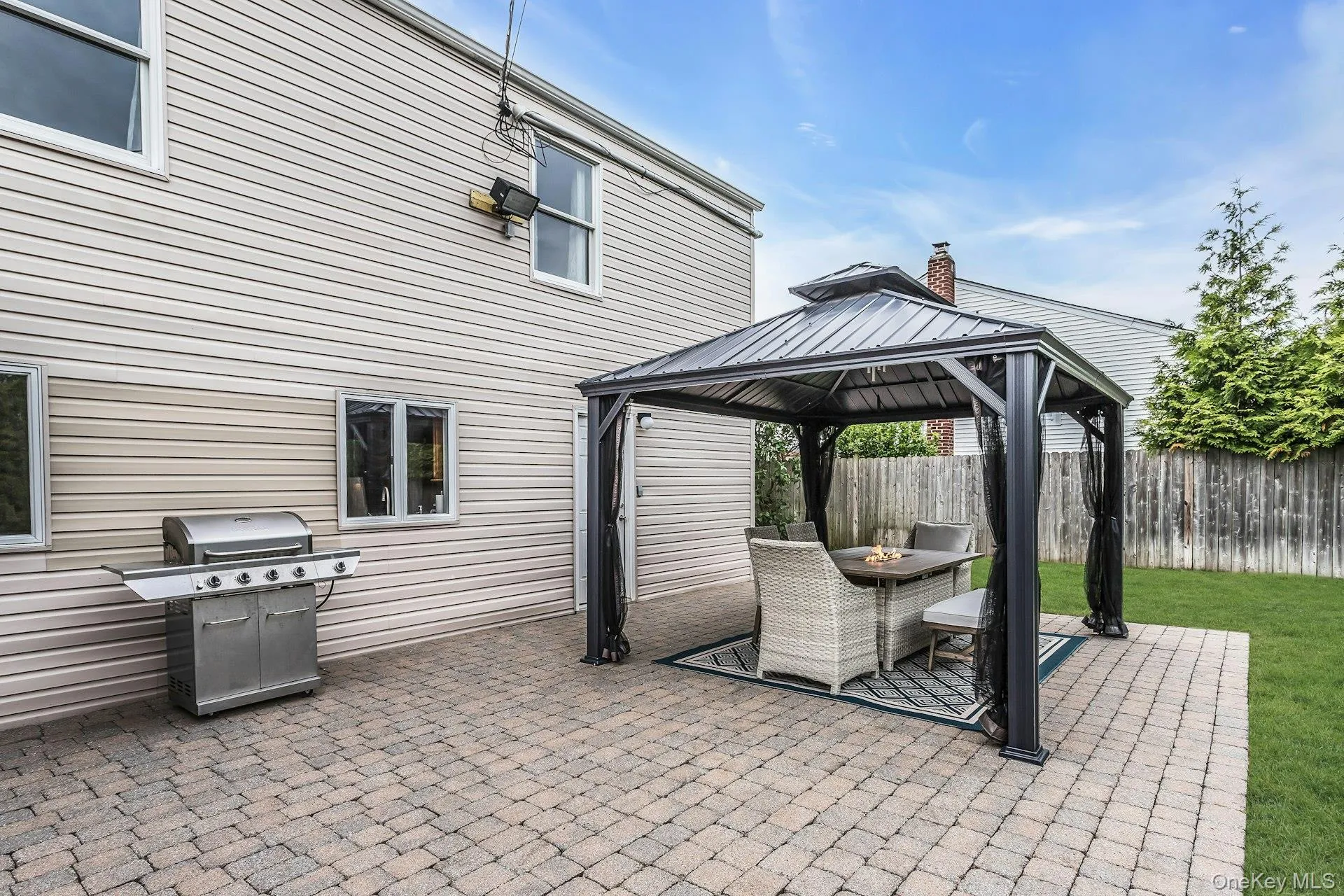 95 Rumford Road, Smithtown, NY, 4 Bedrooms Bedrooms, 9 Rooms Rooms,2 BathroomsBathrooms,Residential,For Rent,Rumford,0,1007241 95 Rumford Road, Smithtown, NY, 4 Bedrooms Bedrooms, 9 Rooms Rooms,2 BathroomsBathrooms,Residential,For Rent,Rumford,0,1007241