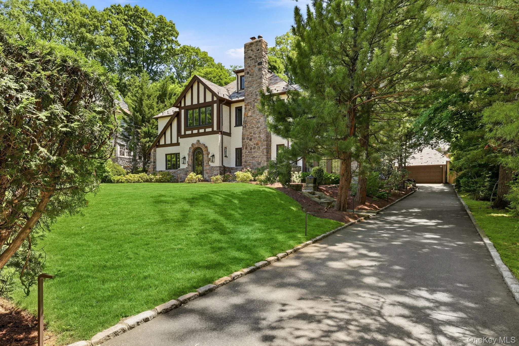 6 Montrose Road, Scarsdale, NY, 5 Bedrooms Bedrooms, 10 Rooms Rooms,3 BathroomsBathrooms,Residential,For Rent,Montrose,0,1007242 6 Montrose Road, Scarsdale, NY, 5 Bedrooms Bedrooms, 10 Rooms Rooms,3 BathroomsBathrooms,Residential,For Rent,Montrose,0,1007242
