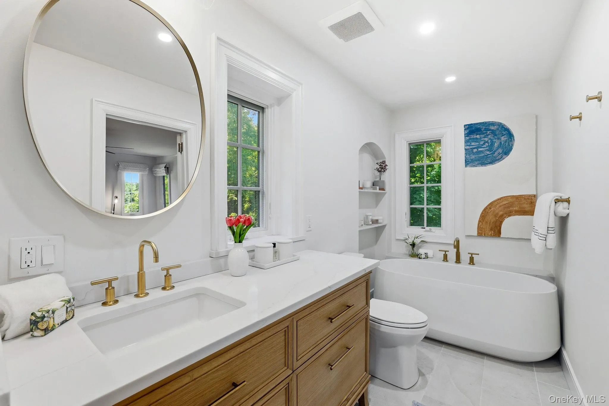 Primary en-suite Bathroom Primary en-suite Bathroom