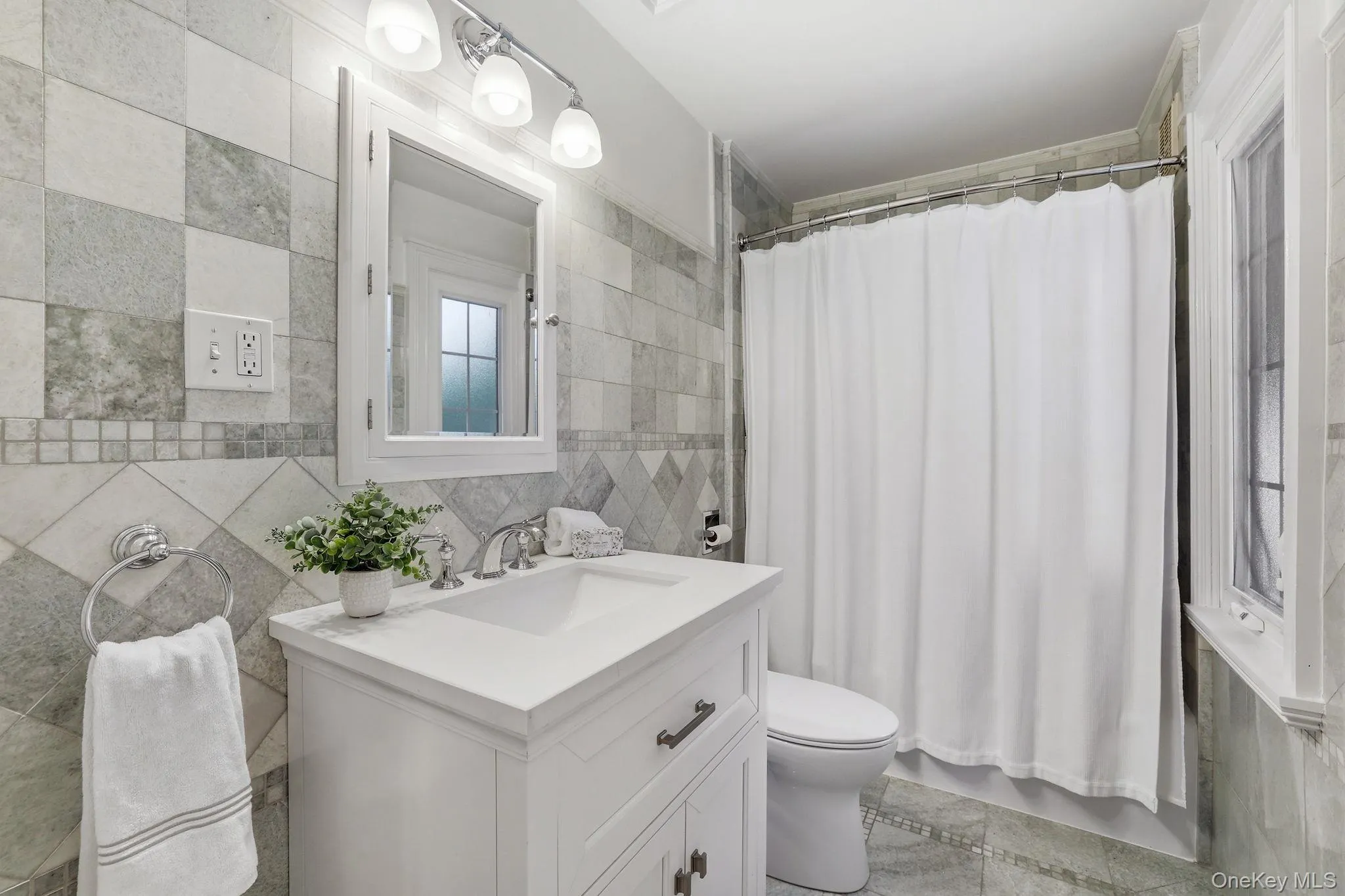 Hall Bathroom Hall Bathroom