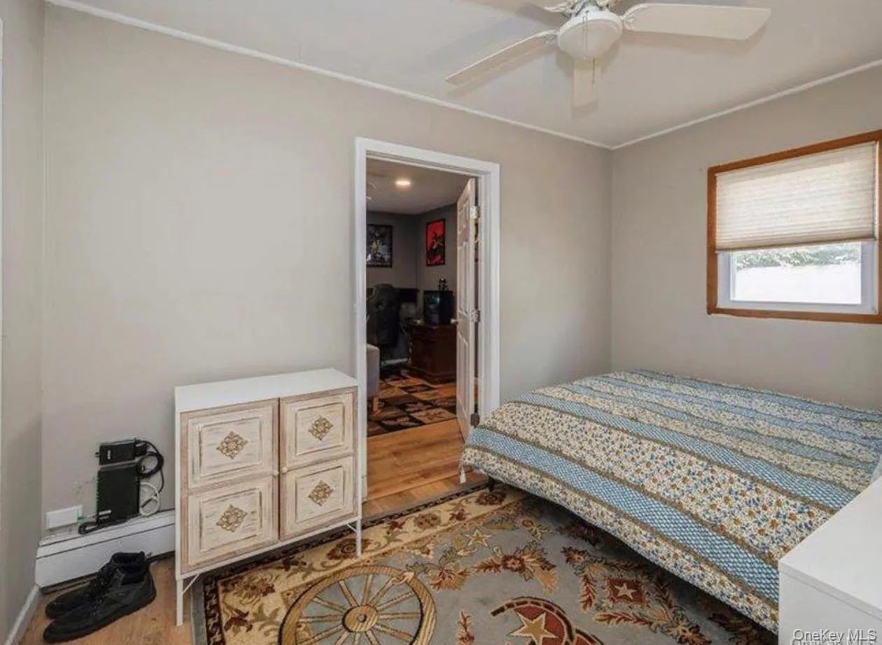 8 Crabtree Lane, Hempstead, NY, 4 Bedrooms Bedrooms, 11 Rooms Rooms,2 BathroomsBathrooms,Residential Lease,For Rent,Crabtree,0,1007249 8 Crabtree Lane, Hempstead, NY, 4 Bedrooms Bedrooms, 11 Rooms Rooms,2 BathroomsBathrooms,Residential Lease,For Rent,Crabtree,0,1007249