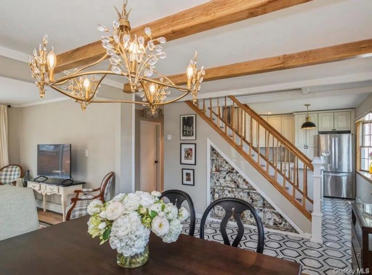 8 Crabtree Lane, Hempstead, NY, 4 Bedrooms Bedrooms, 11 Rooms Rooms,2 BathroomsBathrooms,Residential Lease,For Rent,Crabtree,0,1007249 8 Crabtree Lane, Hempstead, NY, 4 Bedrooms Bedrooms, 11 Rooms Rooms,2 BathroomsBathrooms,Residential Lease,For Rent,Crabtree,0,1007249