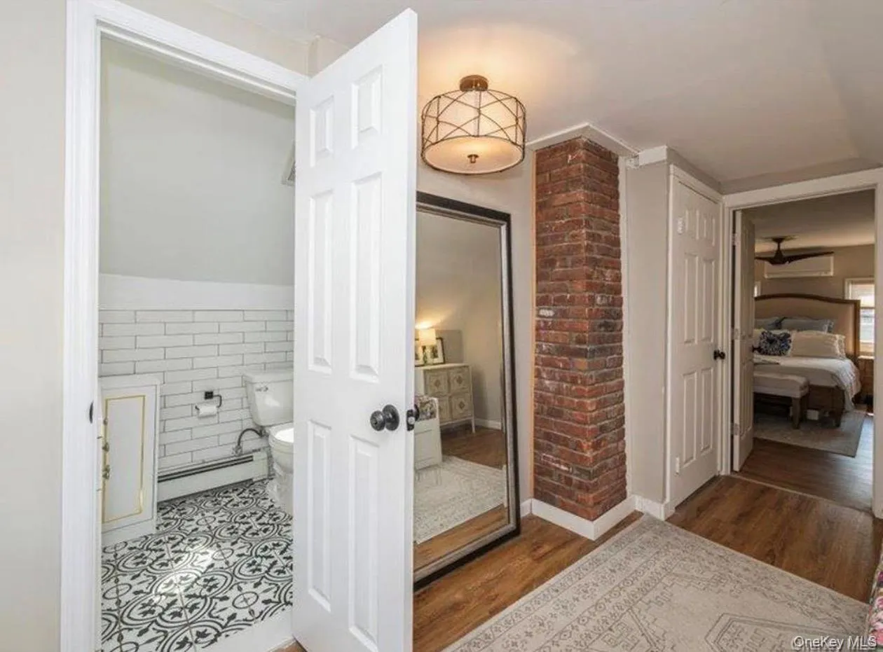8 Crabtree Lane, Hempstead, NY, 4 Bedrooms Bedrooms, 11 Rooms Rooms,2 BathroomsBathrooms,Residential Lease,For Rent,Crabtree,0,1007249 8 Crabtree Lane, Hempstead, NY, 4 Bedrooms Bedrooms, 11 Rooms Rooms,2 BathroomsBathrooms,Residential Lease,For Rent,Crabtree,0,1007249