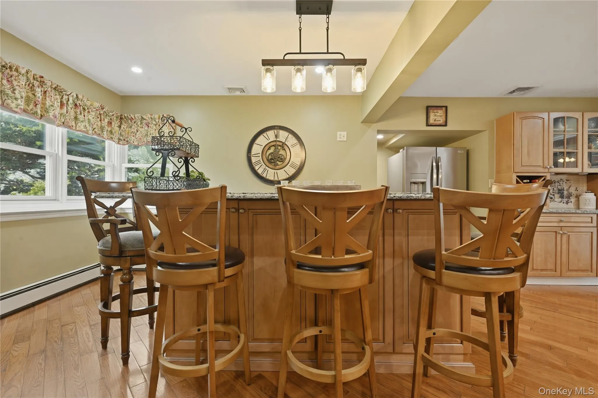 19 Berkshire Road, Oyster Bay, NY, 4 Bedrooms Bedrooms, 8 Rooms Rooms,3 BathroomsBathrooms,Residential,For Rent,Berkshire,0,1007252 19 Berkshire Road, Oyster Bay, NY, 4 Bedrooms Bedrooms, 8 Rooms Rooms,3 BathroomsBathrooms,Residential,For Rent,Berkshire,0,1007252