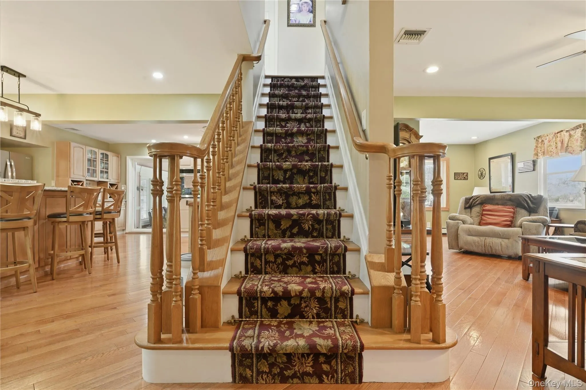 19 Berkshire Road, Oyster Bay, NY, 4 Bedrooms Bedrooms, 8 Rooms Rooms,3 BathroomsBathrooms,Residential,For Rent,Berkshire,0,1007252 19 Berkshire Road, Oyster Bay, NY, 4 Bedrooms Bedrooms, 8 Rooms Rooms,3 BathroomsBathrooms,Residential,For Rent,Berkshire,0,1007252