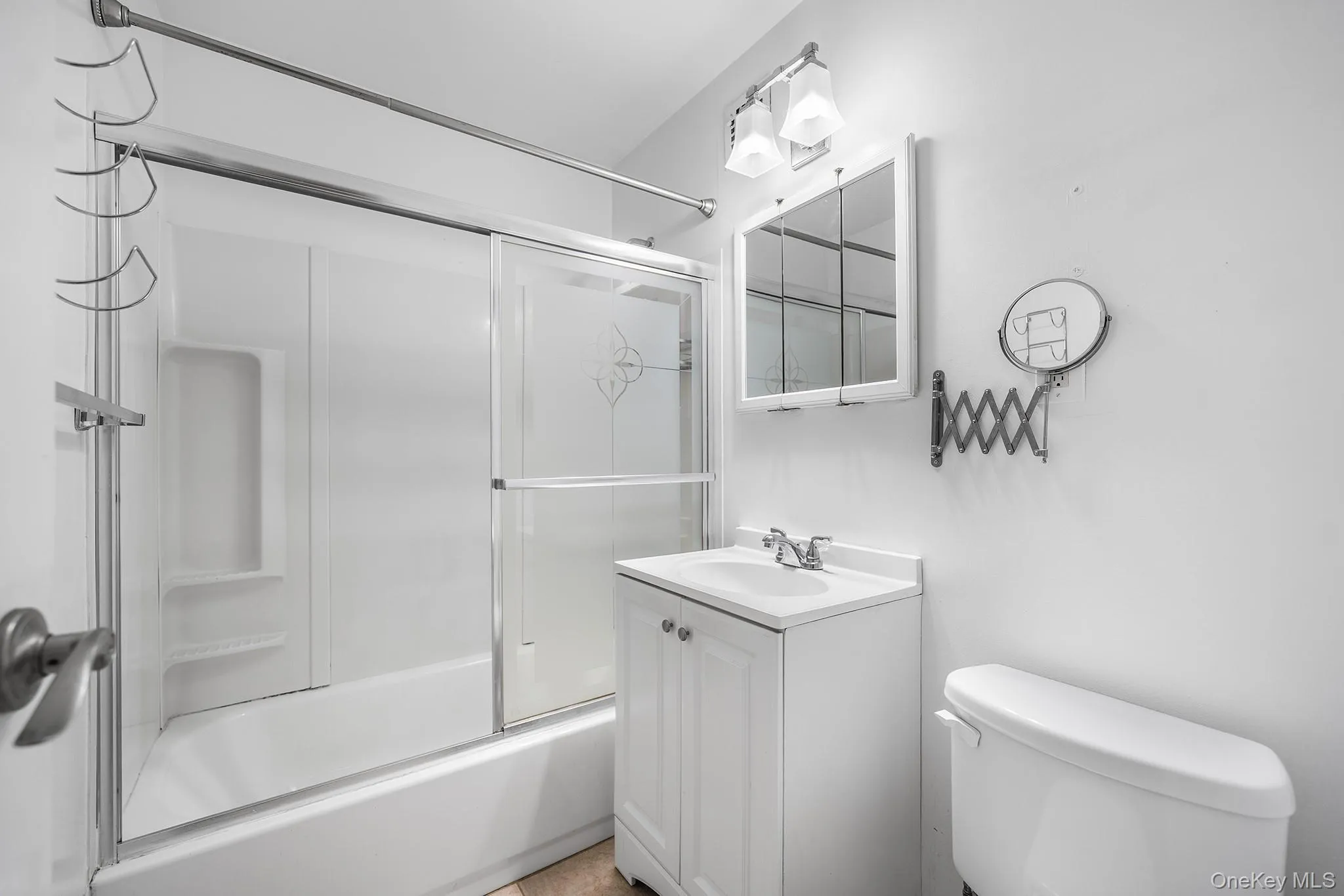 115 Dehaven Drive, Yonkers, NY, 1 Bedroom Bedrooms, 4 Rooms Rooms,1 BathroomBathrooms,Residential,For Rent,Dehaven,0,1007261 115 Dehaven Drive, Yonkers, NY, 1 Bedroom Bedrooms, 4 Rooms Rooms,1 BathroomBathrooms,Residential,For Rent,Dehaven,0,1007261