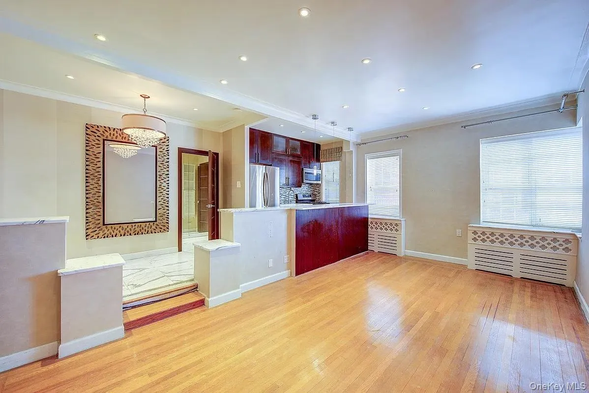 76-36 113 Street, New York, NY, 2 Rooms Rooms,1 BathroomBathrooms,Residential,For Rent,113,0,1007262 76-36 113 Street, New York, NY, 2 Rooms Rooms,1 BathroomBathrooms,Residential,For Rent,113,0,1007262