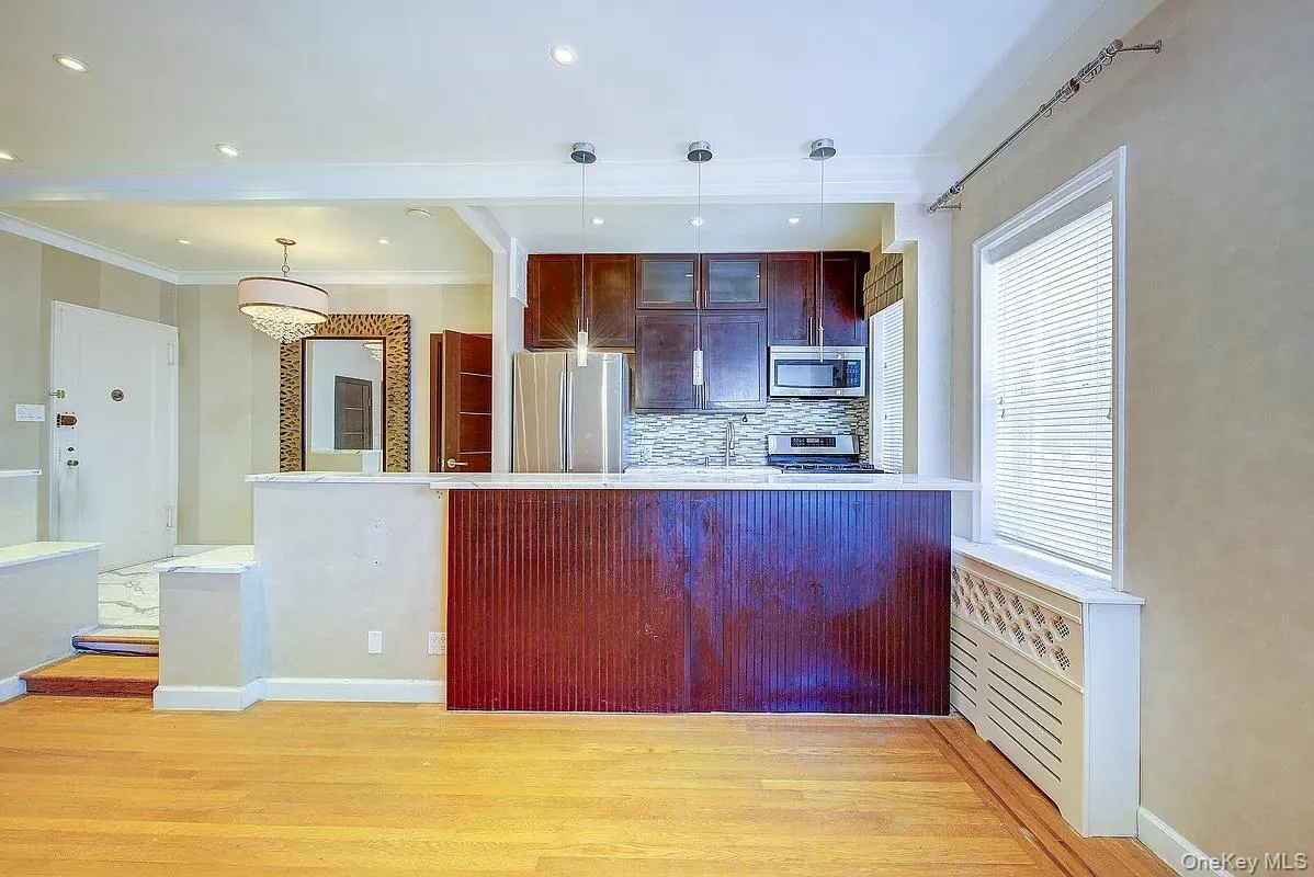 76-36 113 Street, New York, NY, 2 Rooms Rooms,1 BathroomBathrooms,Residential,For Rent,113,0,1007262 76-36 113 Street, New York, NY, 2 Rooms Rooms,1 BathroomBathrooms,Residential,For Rent,113,0,1007262