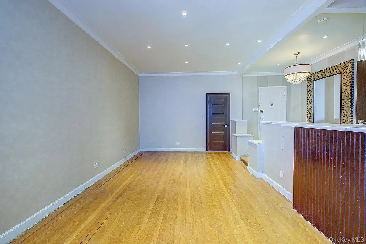 76-36 113 Street, New York, NY, 2 Rooms Rooms,1 BathroomBathrooms,Residential,For Rent,113,0,1007262 76-36 113 Street, New York, NY, 2 Rooms Rooms,1 BathroomBathrooms,Residential,For Rent,113,0,1007262