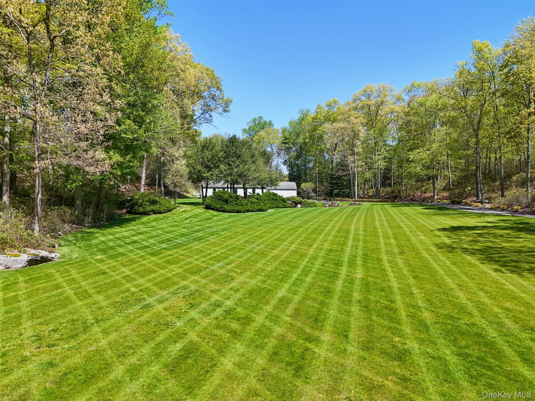 164 Eastwoods Road, Pound Ridge, NY, 5 Bedrooms Bedrooms, 11 Rooms Rooms,4 BathroomsBathrooms,Residential,For Rent,Eastwoods,0,1007263 164 Eastwoods Road, Pound Ridge, NY, 5 Bedrooms Bedrooms, 11 Rooms Rooms,4 BathroomsBathrooms,Residential,For Rent,Eastwoods,0,1007263