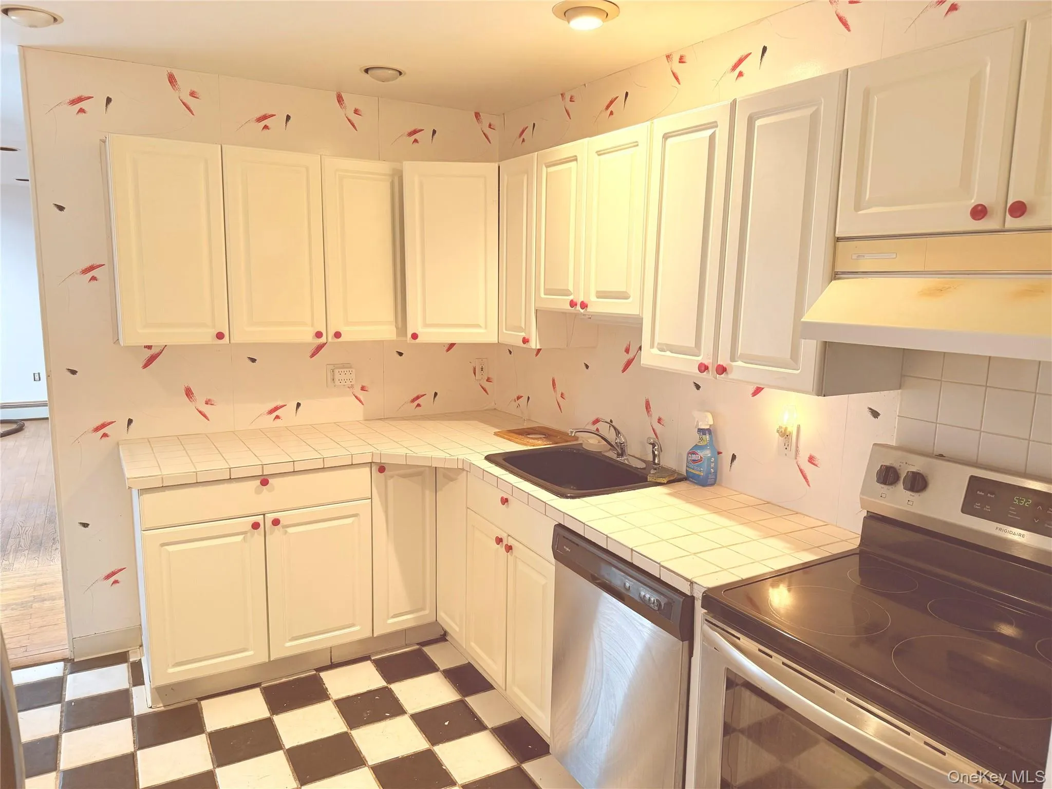 92 Stone Lane, Hempstead, NY, 4 Bedrooms Bedrooms, 7 Rooms Rooms,1 BathroomBathrooms,Residential Lease,For Rent,Stone,0,1007264 92 Stone Lane, Hempstead, NY, 4 Bedrooms Bedrooms, 7 Rooms Rooms,1 BathroomBathrooms,Residential Lease,For Rent,Stone,0,1007264