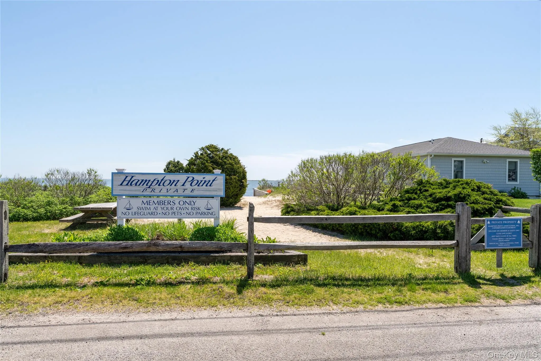 22 End Avenue, Southampton, NY, 3 Bedrooms Bedrooms, 8 Rooms Rooms,2 BathroomsBathrooms,Residential Lease,For Rent,End,0,1007266 22 End Avenue, Southampton, NY, 3 Bedrooms Bedrooms, 8 Rooms Rooms,2 BathroomsBathrooms,Residential Lease,For Rent,End,0,1007266